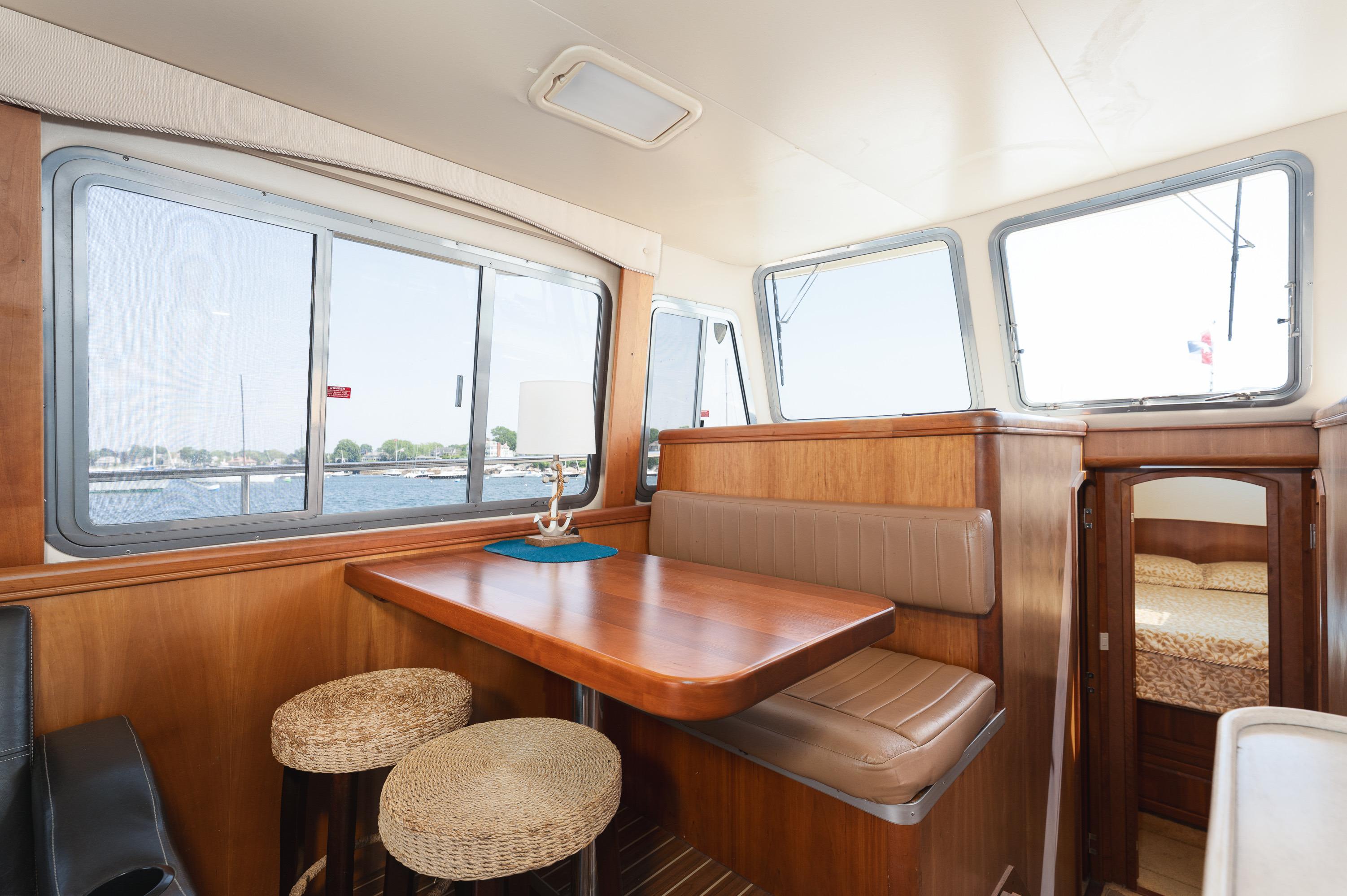 2005-mainship-400-trawler-power-9850759-20250624124858968-1