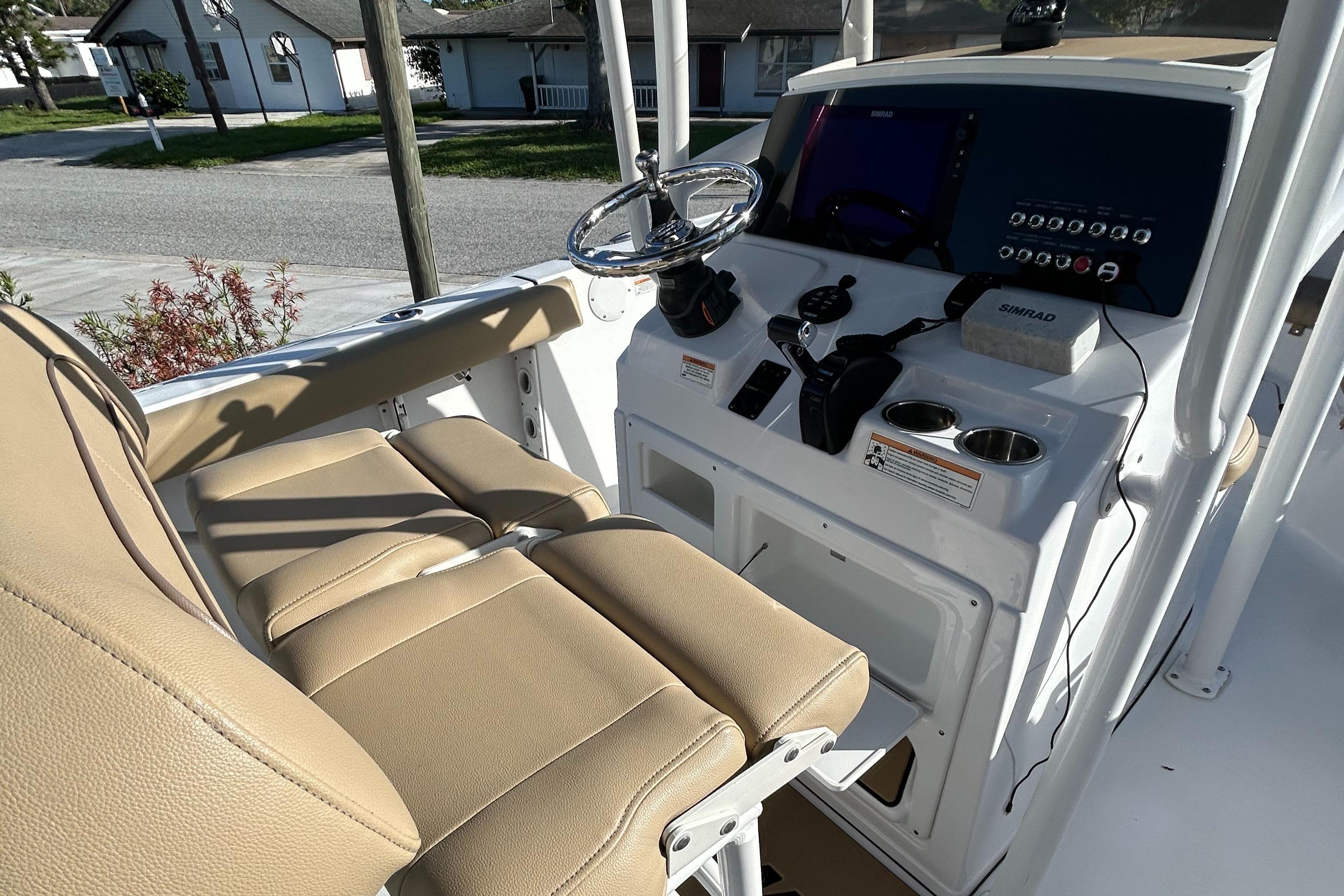 2017 Sportsman Heritage 231 Center Console-18