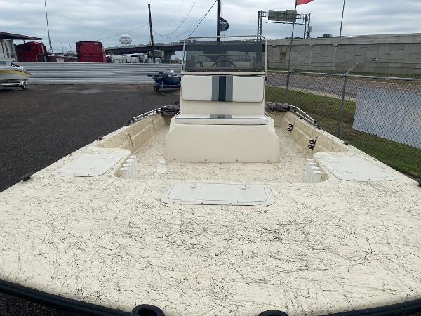 2004 Dargel boat for sale, model of the boat is Skout 210 & Image # 6 of 8