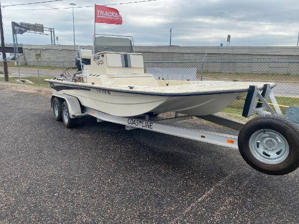 2004 Dargel boat for sale, model of the boat is Skout 210 & Image # 1 of 8