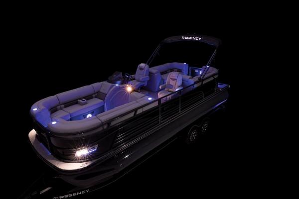 2022 Regency boat for sale, model of the boat is 230 LE3 & Image # 46 of 70