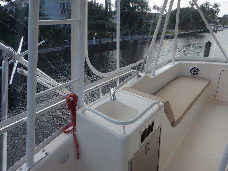 Riviera 43 FULL CIRCLE - Flybridge Enclosure