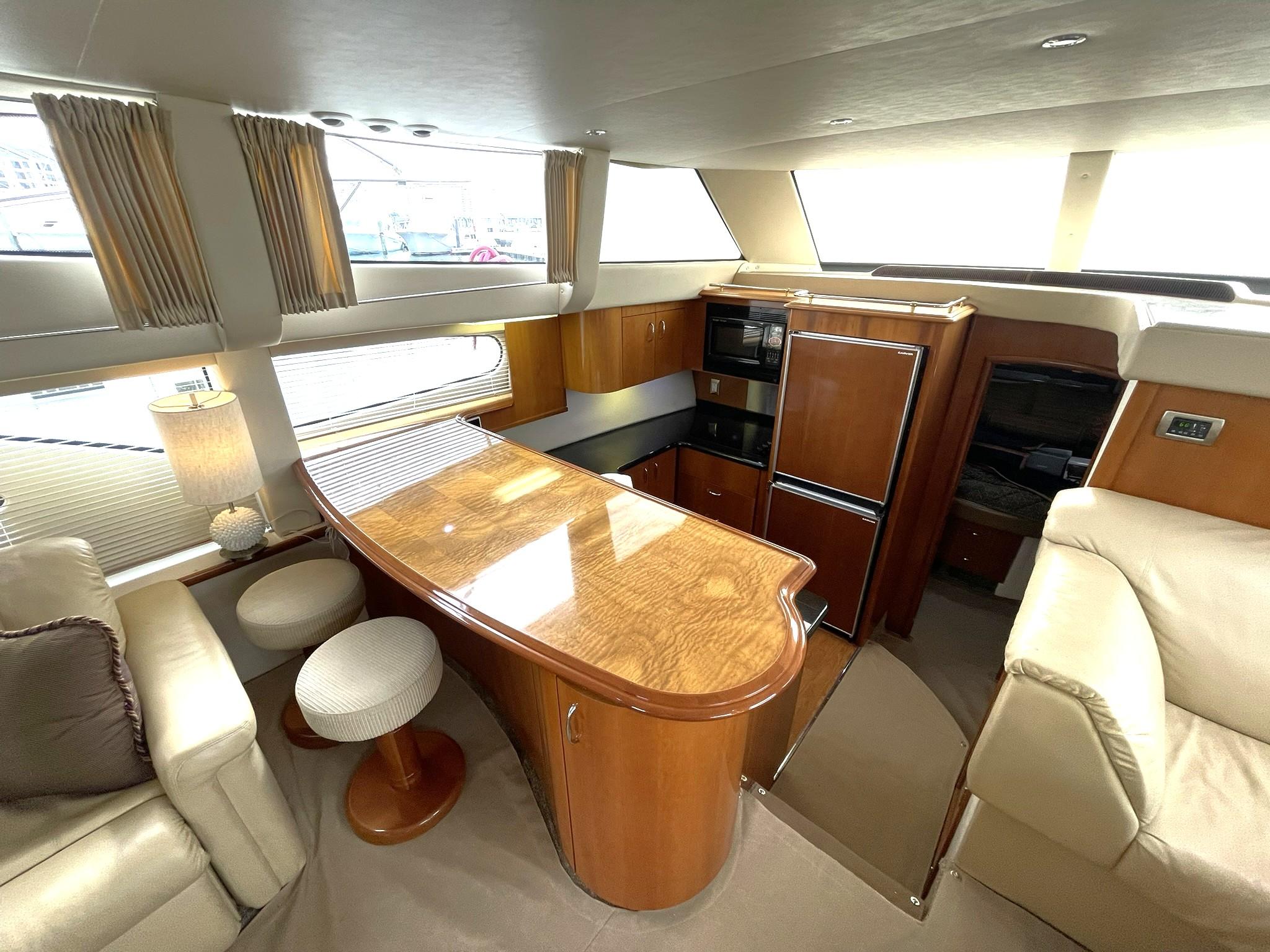 2006-carver-466-motor-yacht-power-9800780-20250520065037211-1_XLARGE