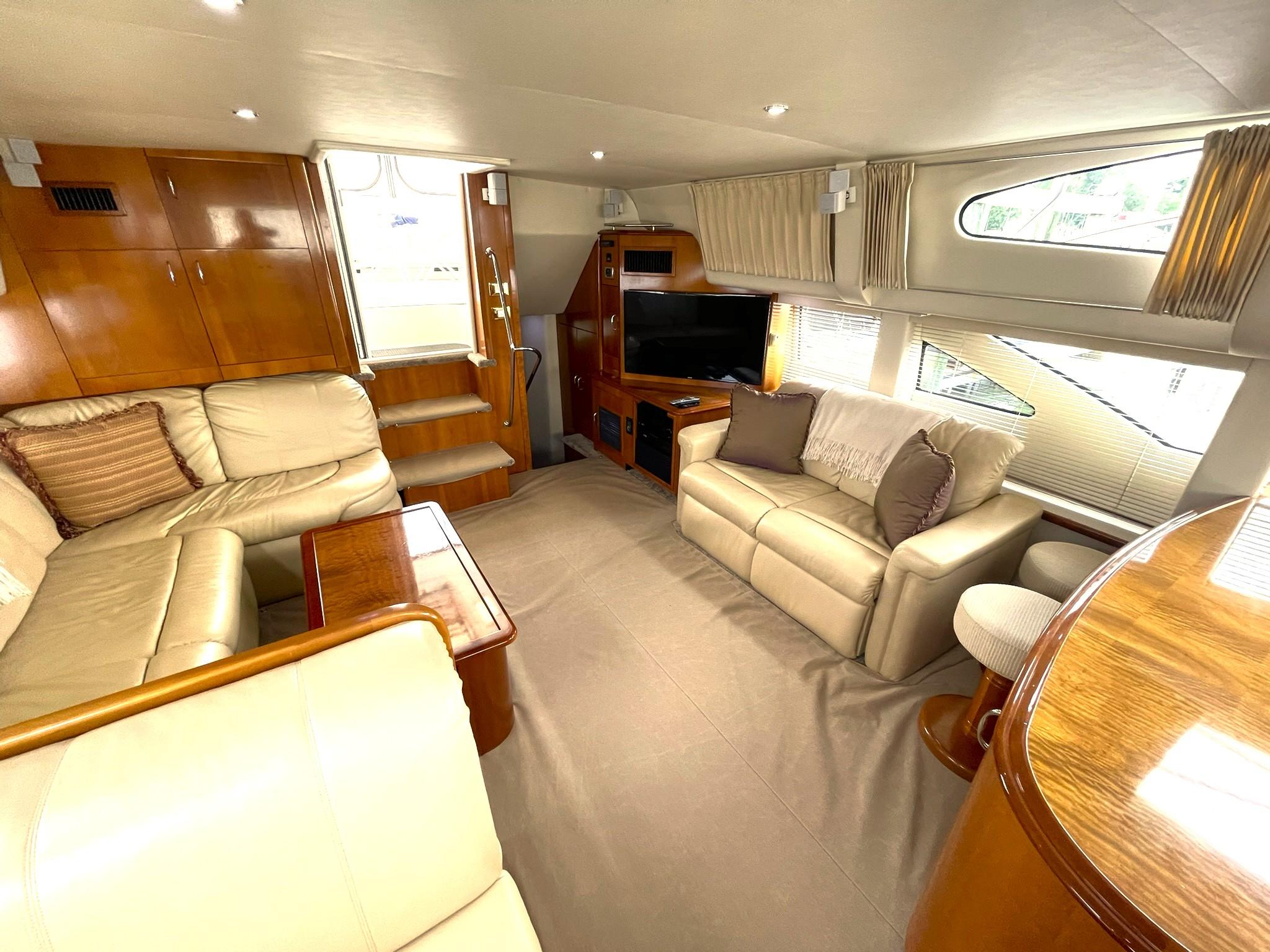 2006-carver-466-motor-yacht-power-9800780-20250520065057346-1_XLARGE