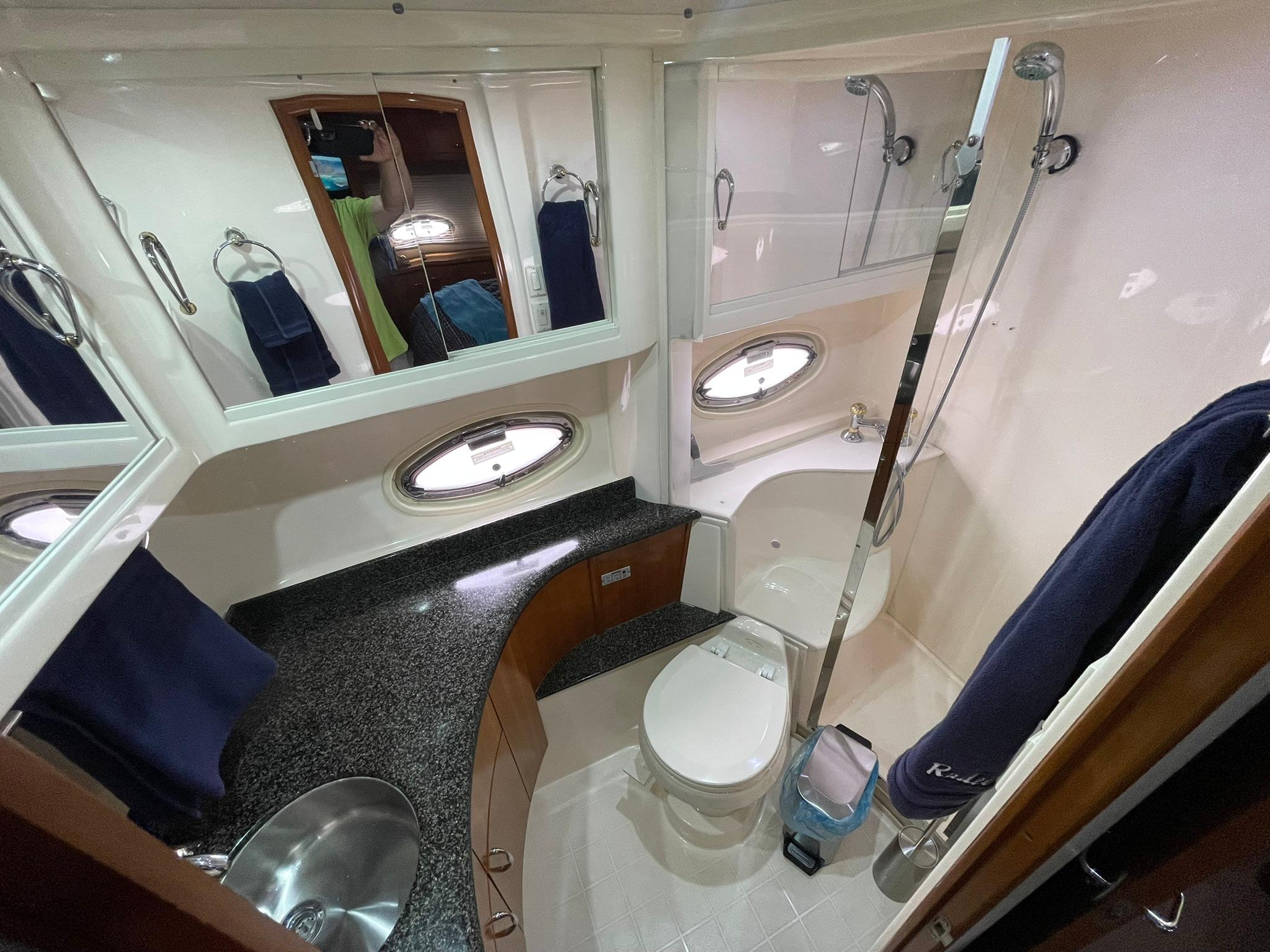 2006-carver-466-motor-yacht-power-9800780-20250520065521745-1_XLARGE