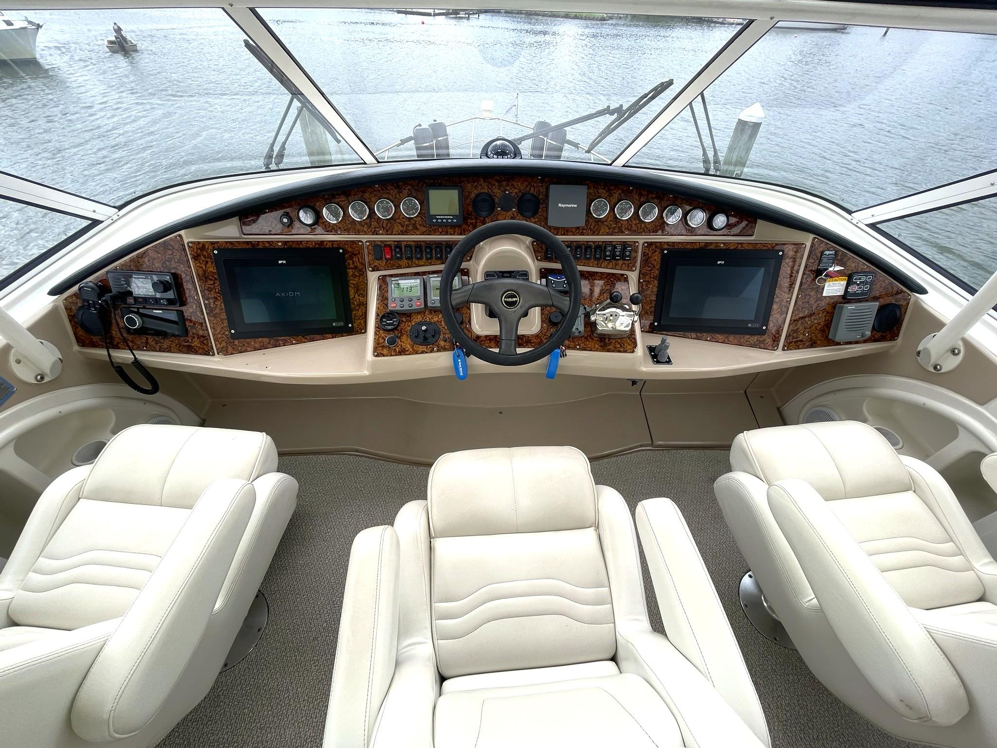 2006-carver-466-motor-yacht-power-9800780-20250520070852127-1_XLARGE