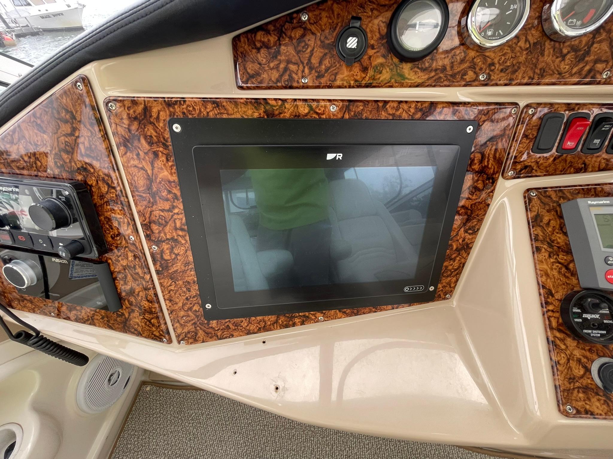 2006-carver-466-motor-yacht-power-9800780-20250520070856235-1_XLARGE