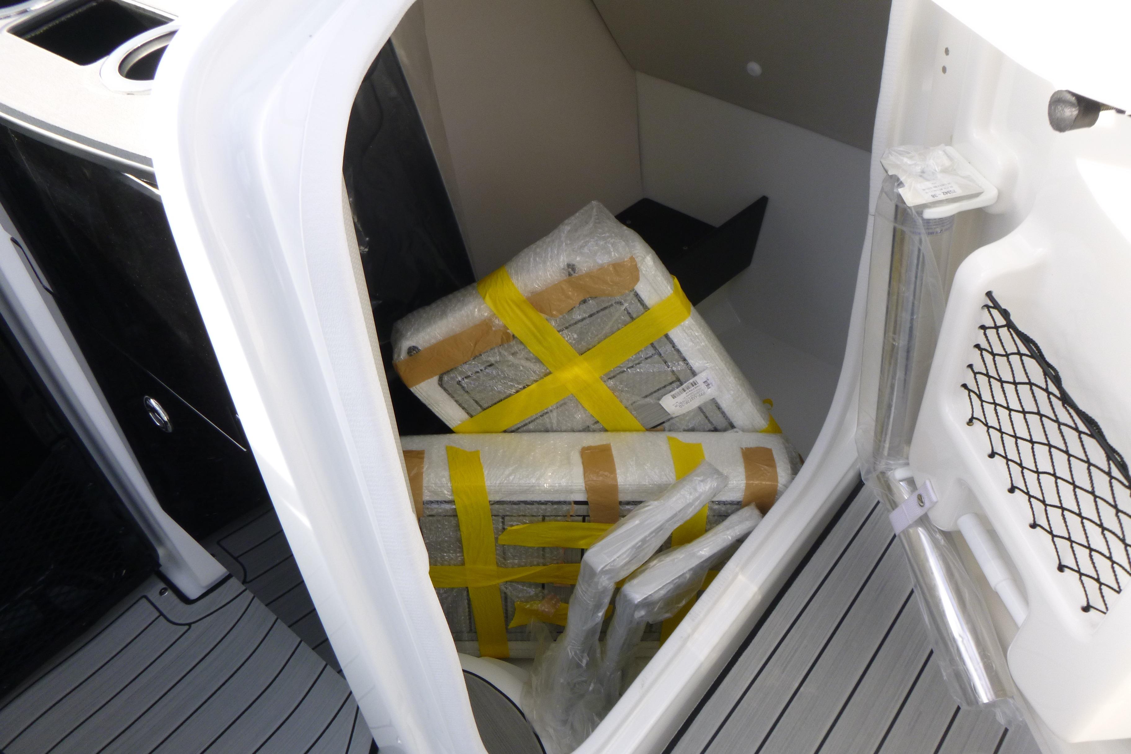 2026 Yamaha Boats 252S Gallery