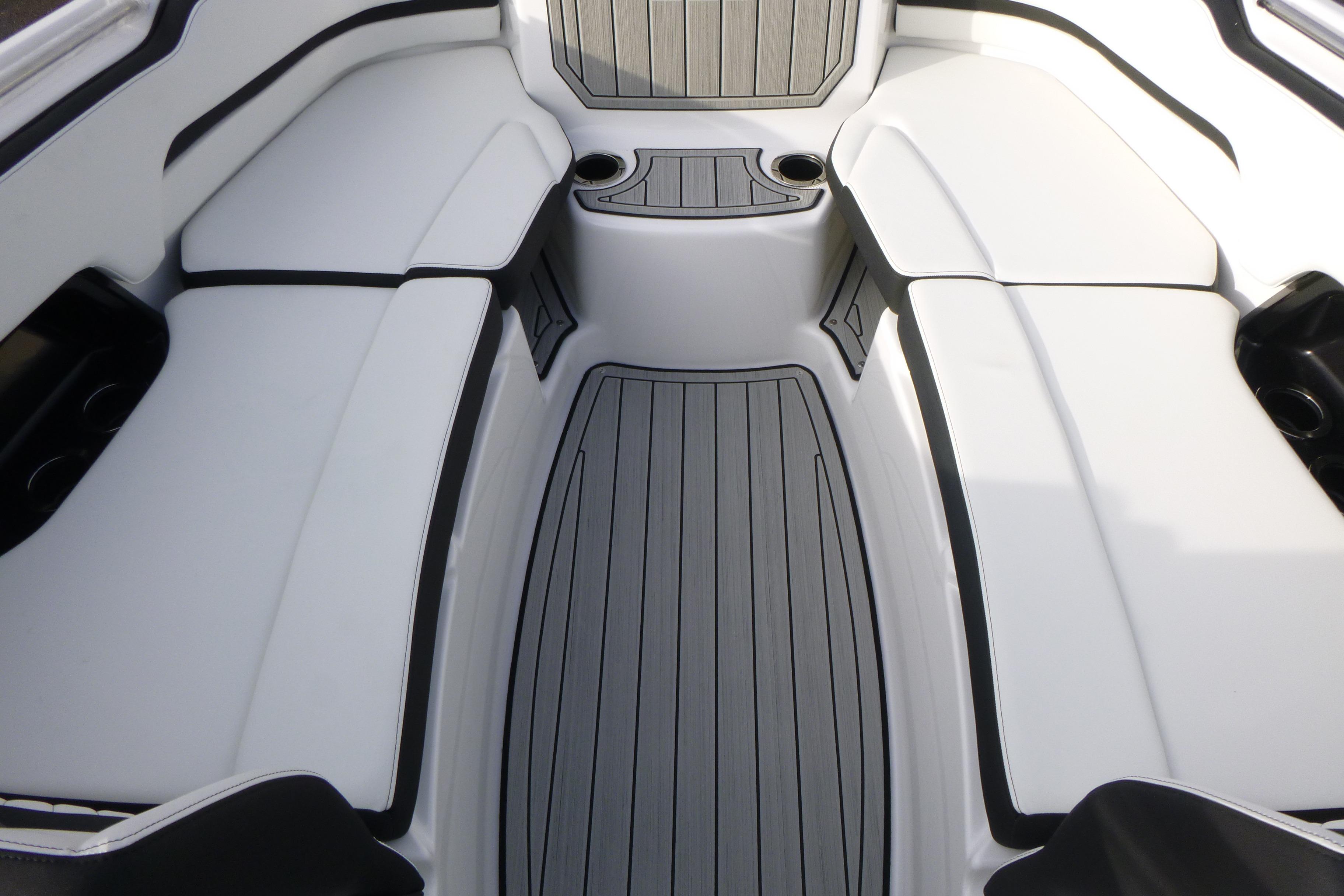 2026 Yamaha Boats 252S Gallery