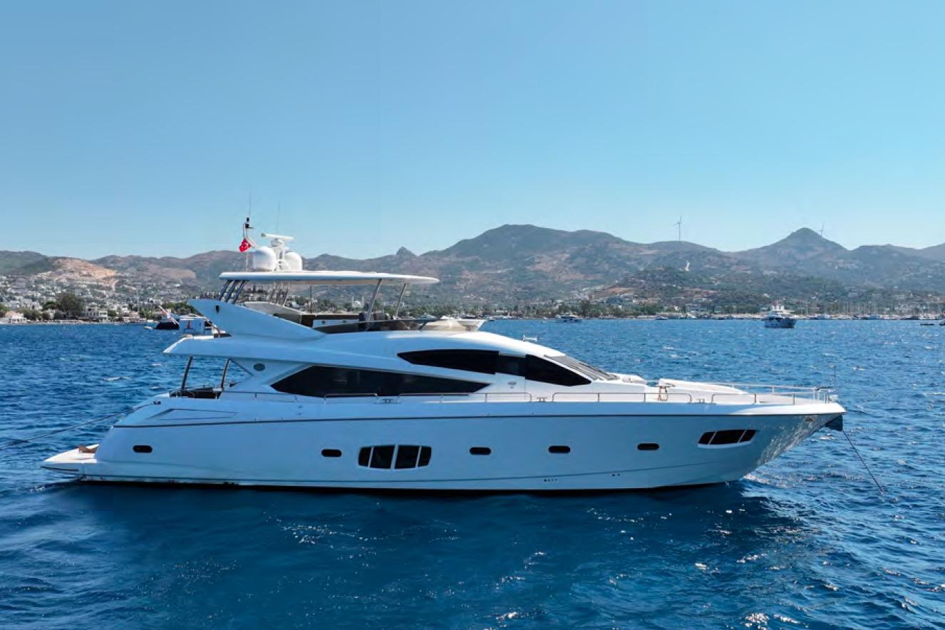Sunseeker 80 Yacht