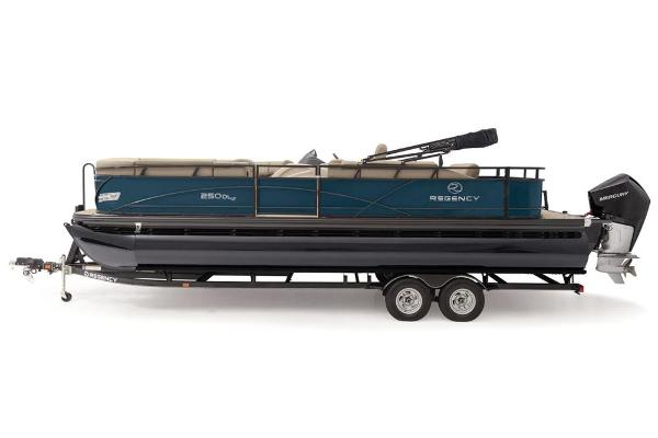 2021 Regency boat for sale, model of the boat is 250 DL3 & Image # 24 of 91