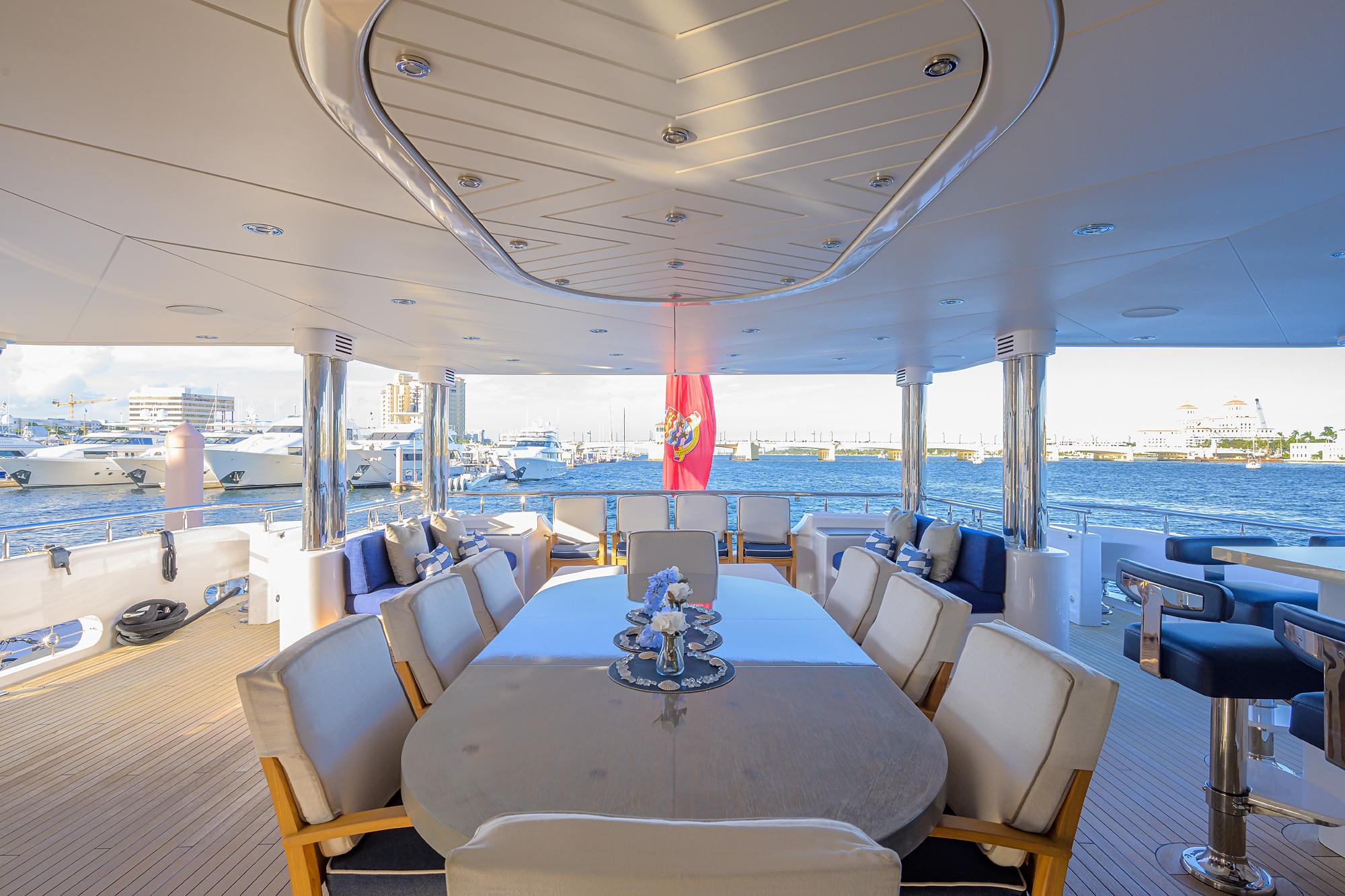 Westport 164 - Quantum of Solace - Main Deck Aft
