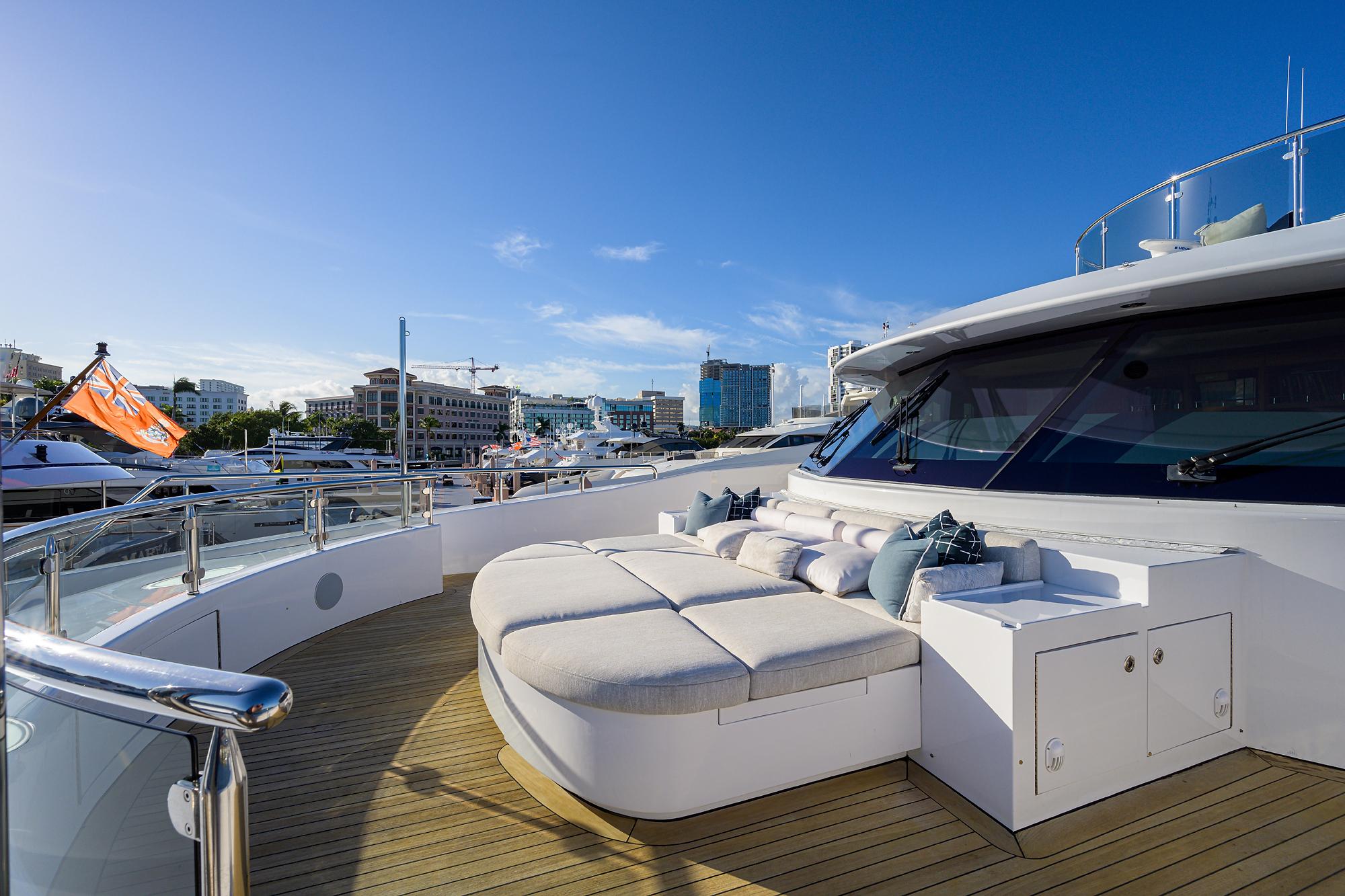 Westport 164 - Quantum of Solace - Bridge Deck Forward