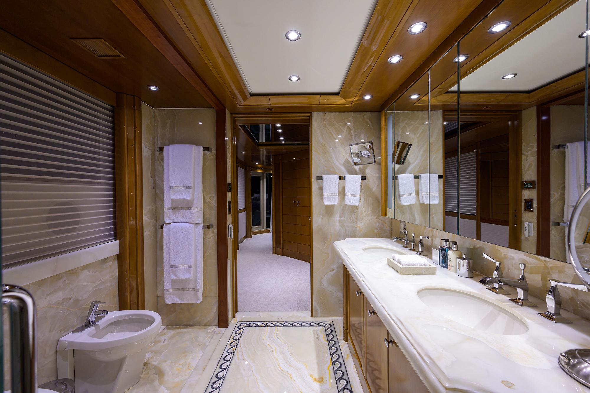 Westport 164 - Quantum of Solace - Bridge Deck VIP Stateroom Head