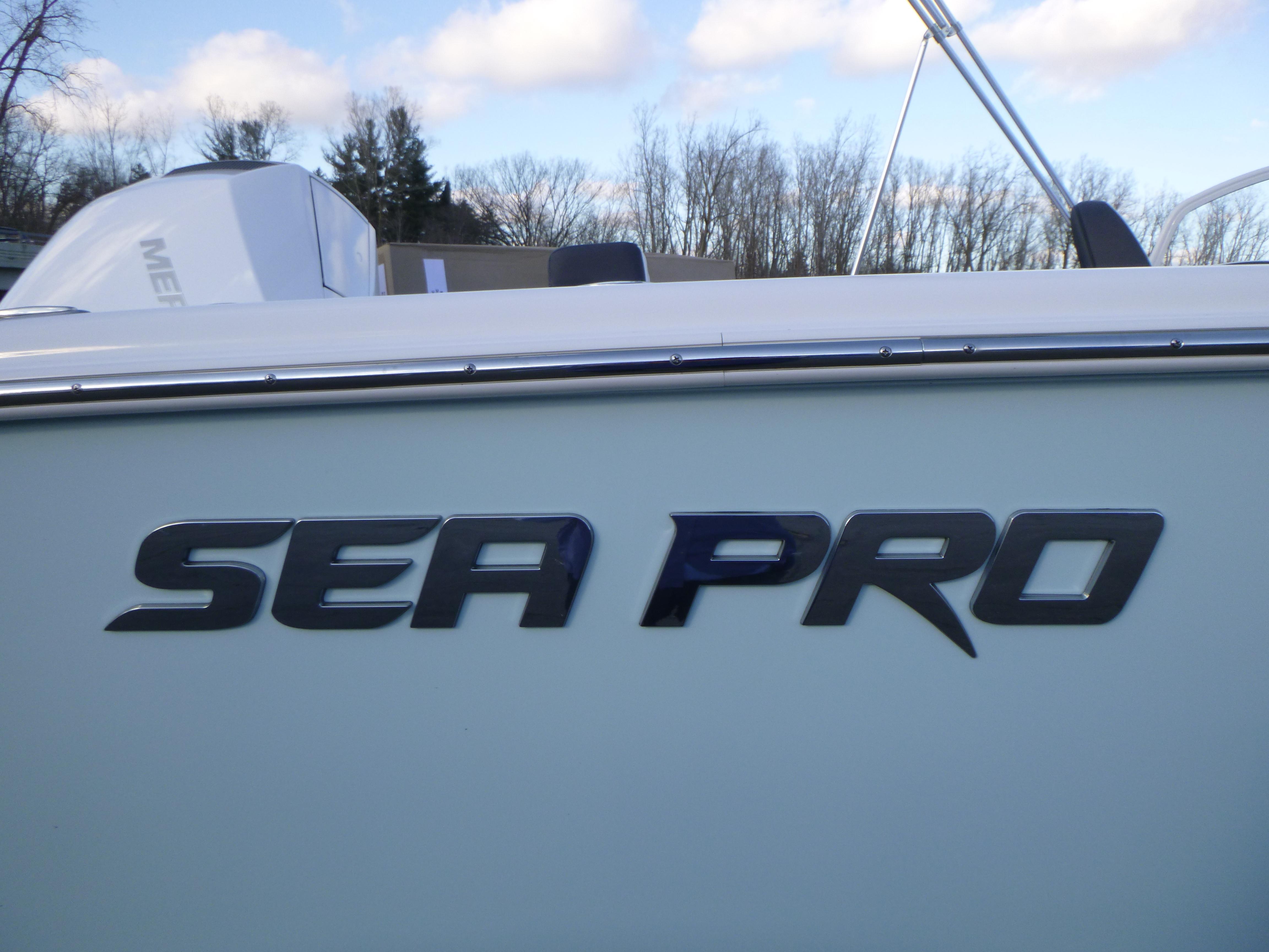 2024 Sea Pro 240 Dual Console Gallery