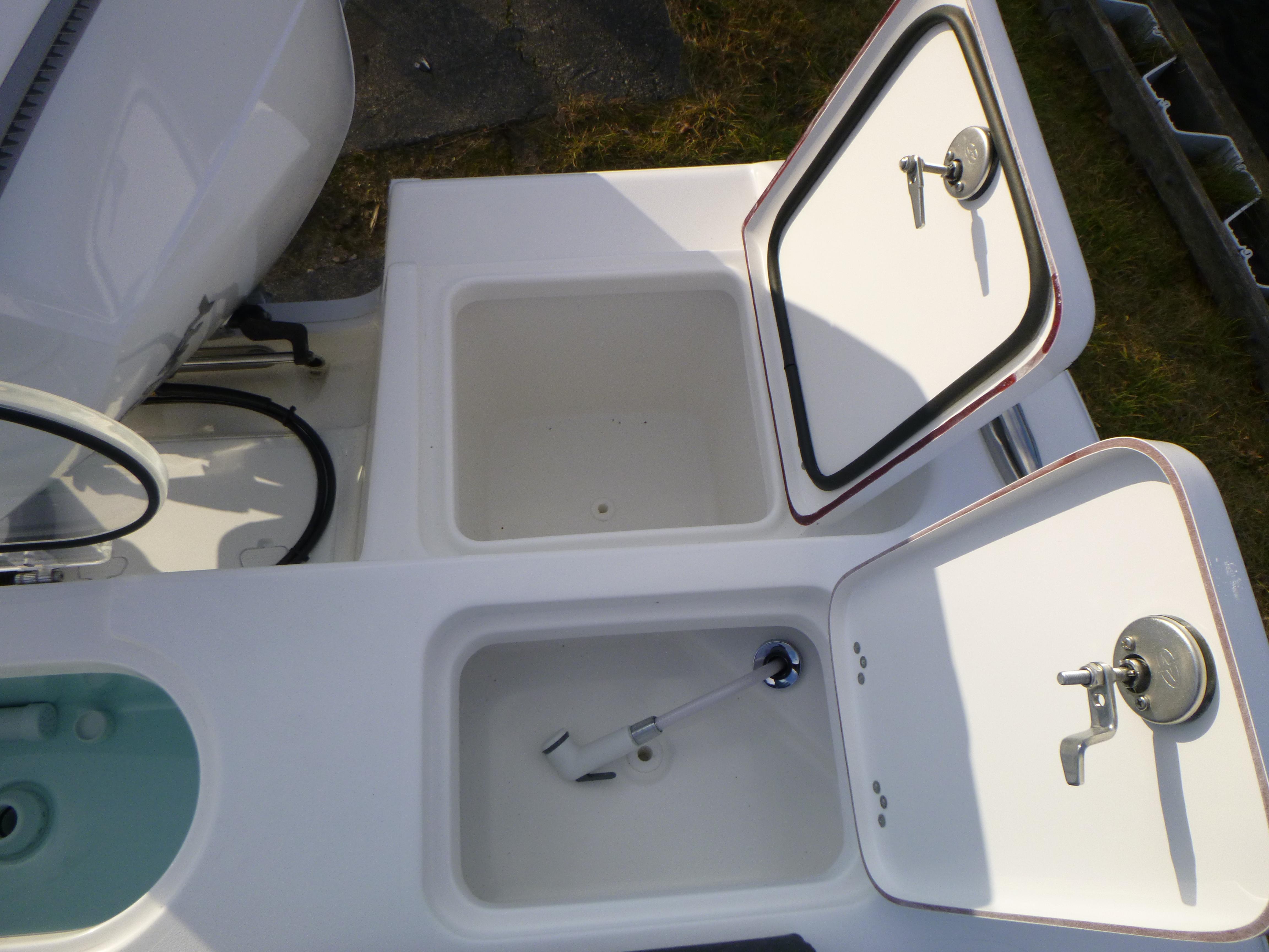 2024 Sea Pro 240 Dual Console Gallery