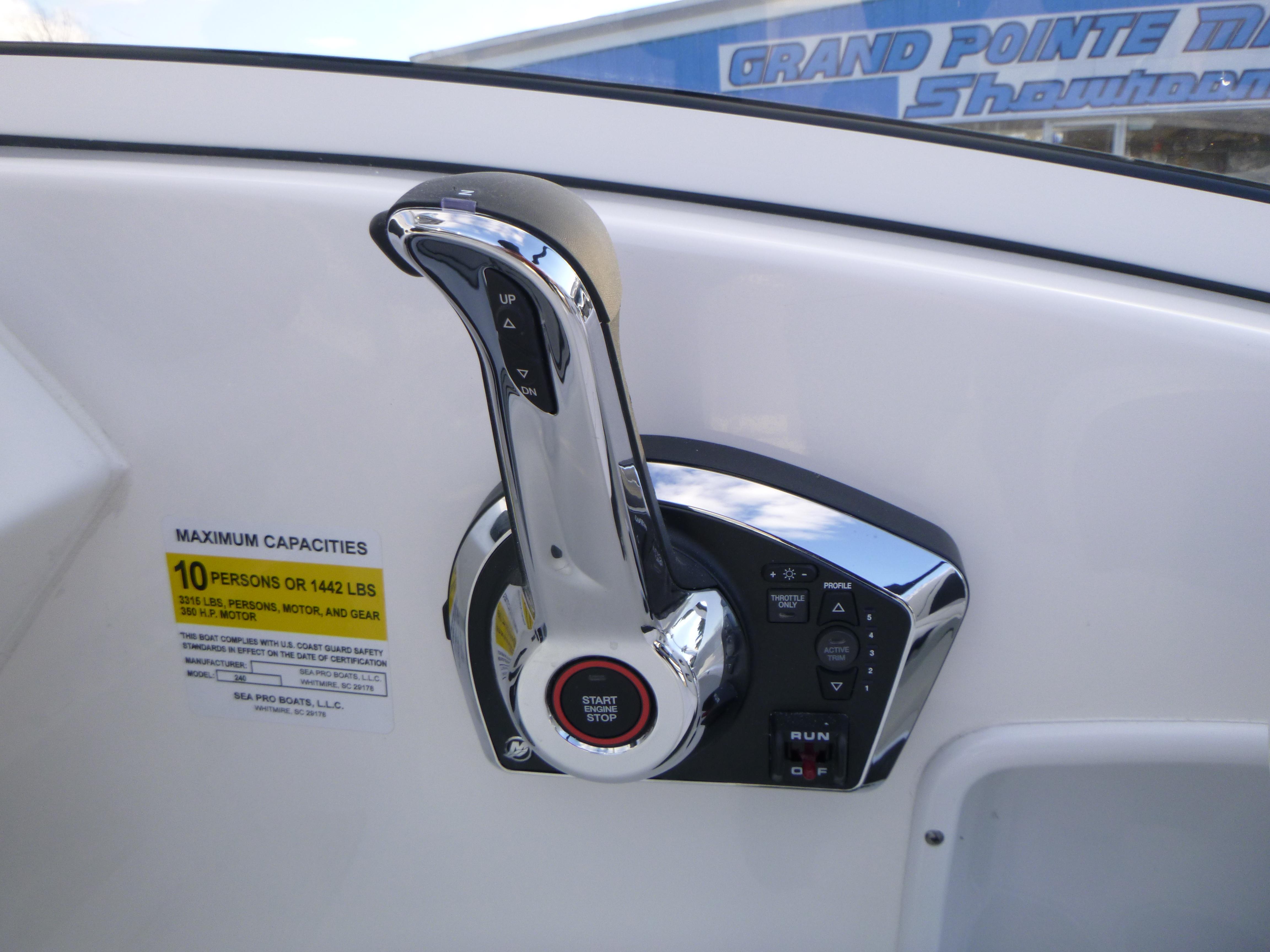 2024 Sea Pro 240 Dual Console Gallery