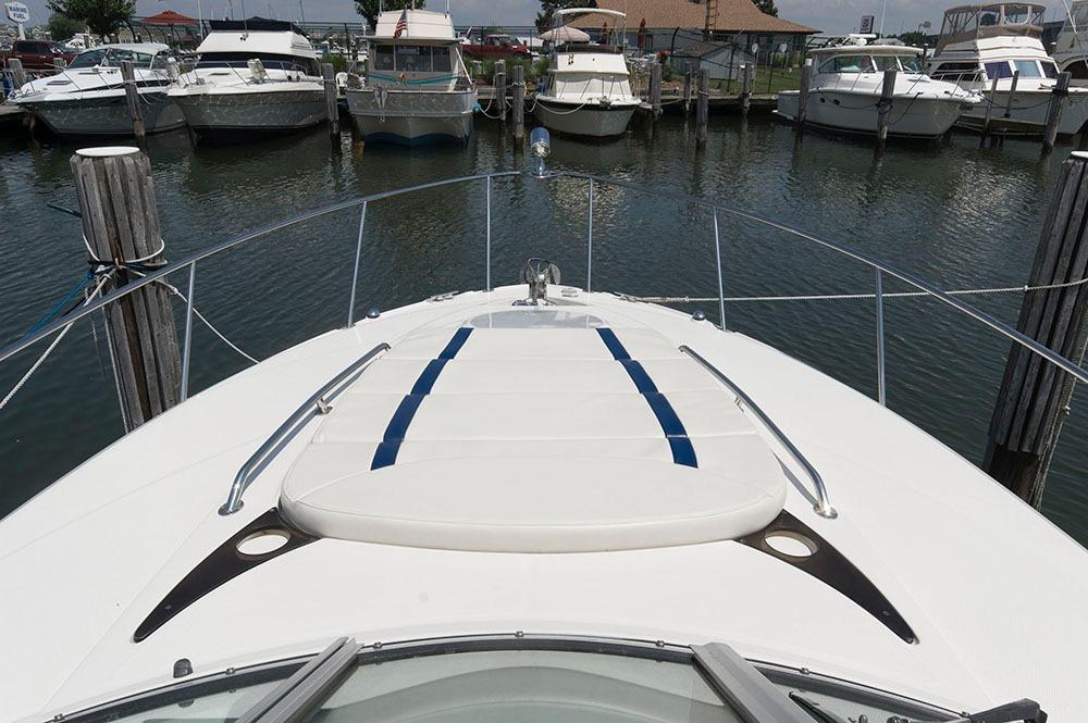 M 7019 VR Knot 10 Yacht Sales