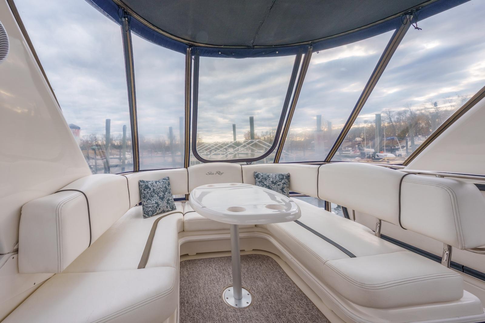 PA 10423 TT Knot 10 Yacht Sales PA 10423 TT Knot 10 Yacht Sales