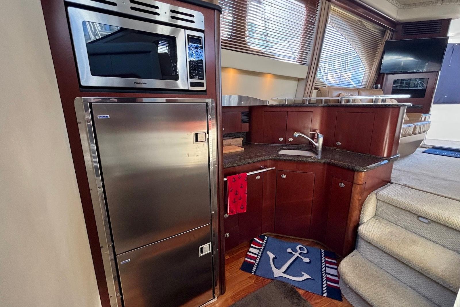 PA 10423 TT Knot 10 Yacht Sales PA 10423 TT Knot 10 Yacht Sales