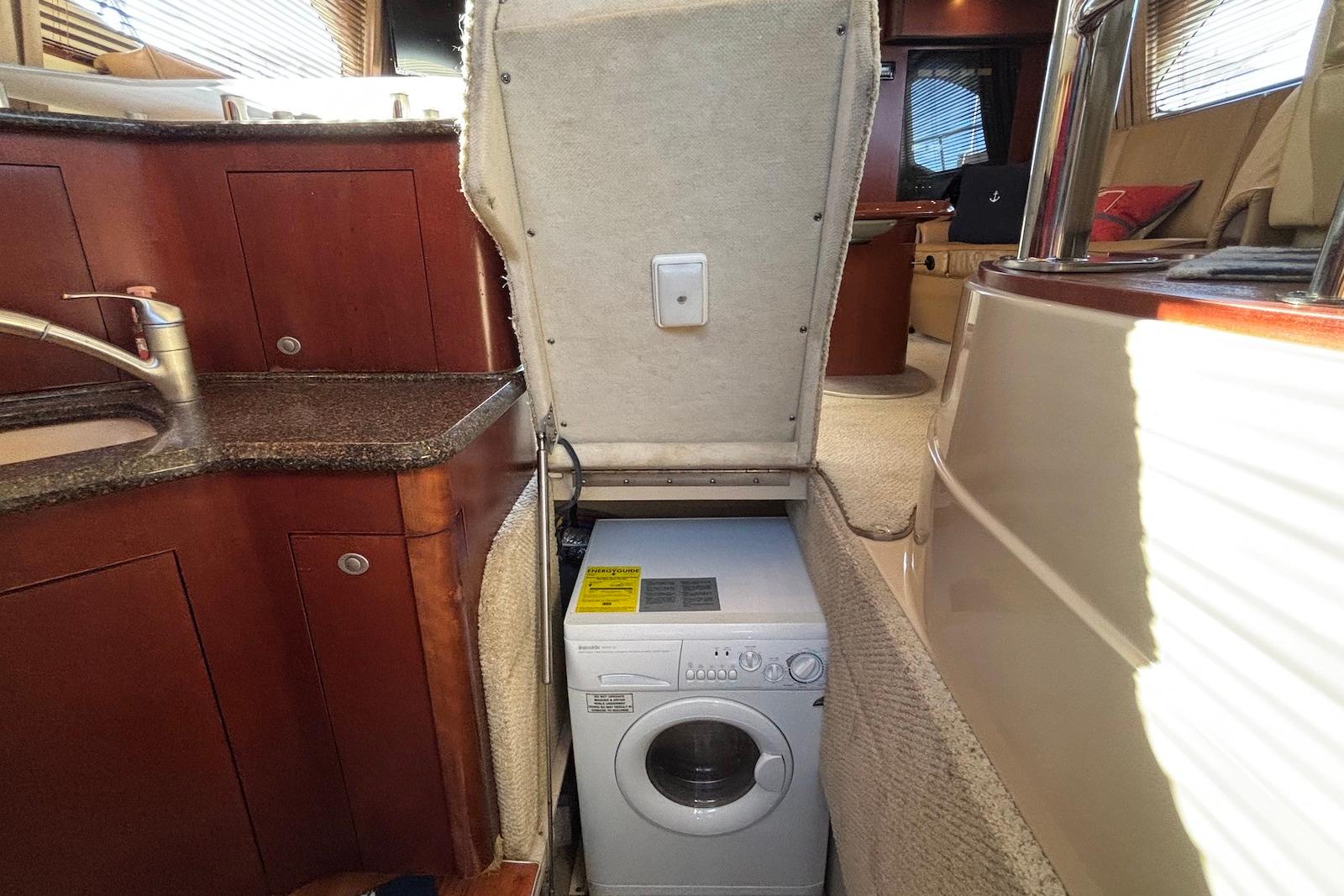 PA 10423 TT Knot 10 Yacht Sales PA 10423 TT Knot 10 Yacht Sales