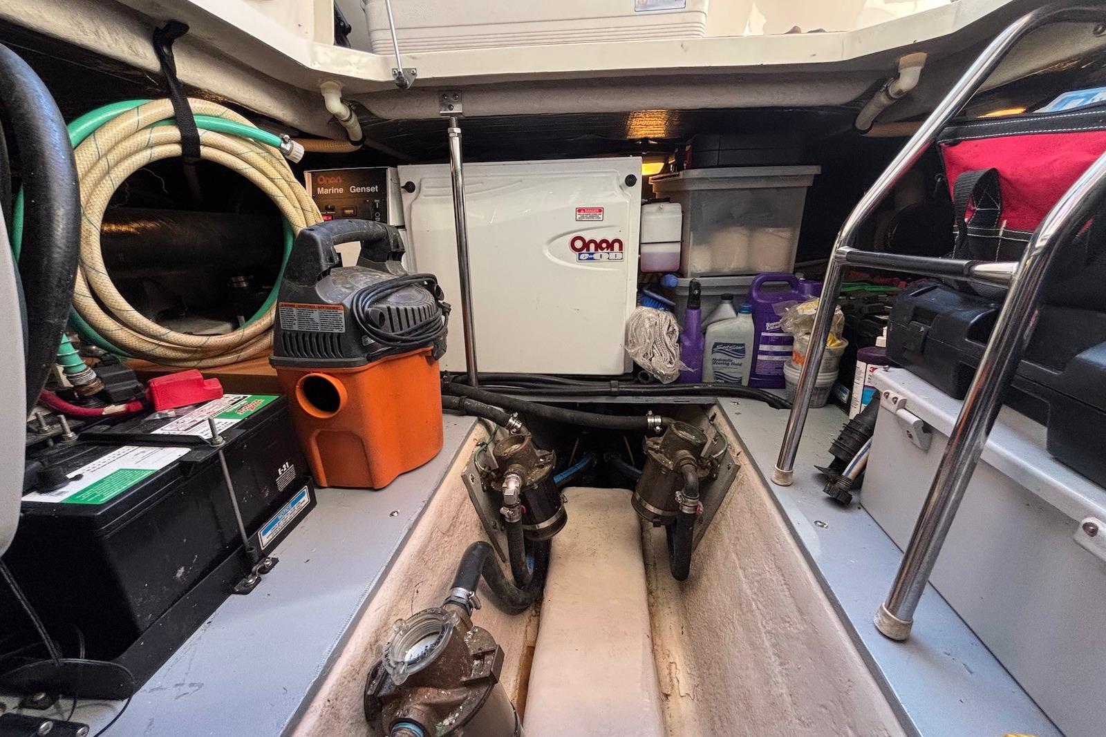 PA 10423 TT Knot 10 Yacht Sales PA 10423 TT Knot 10 Yacht Sales