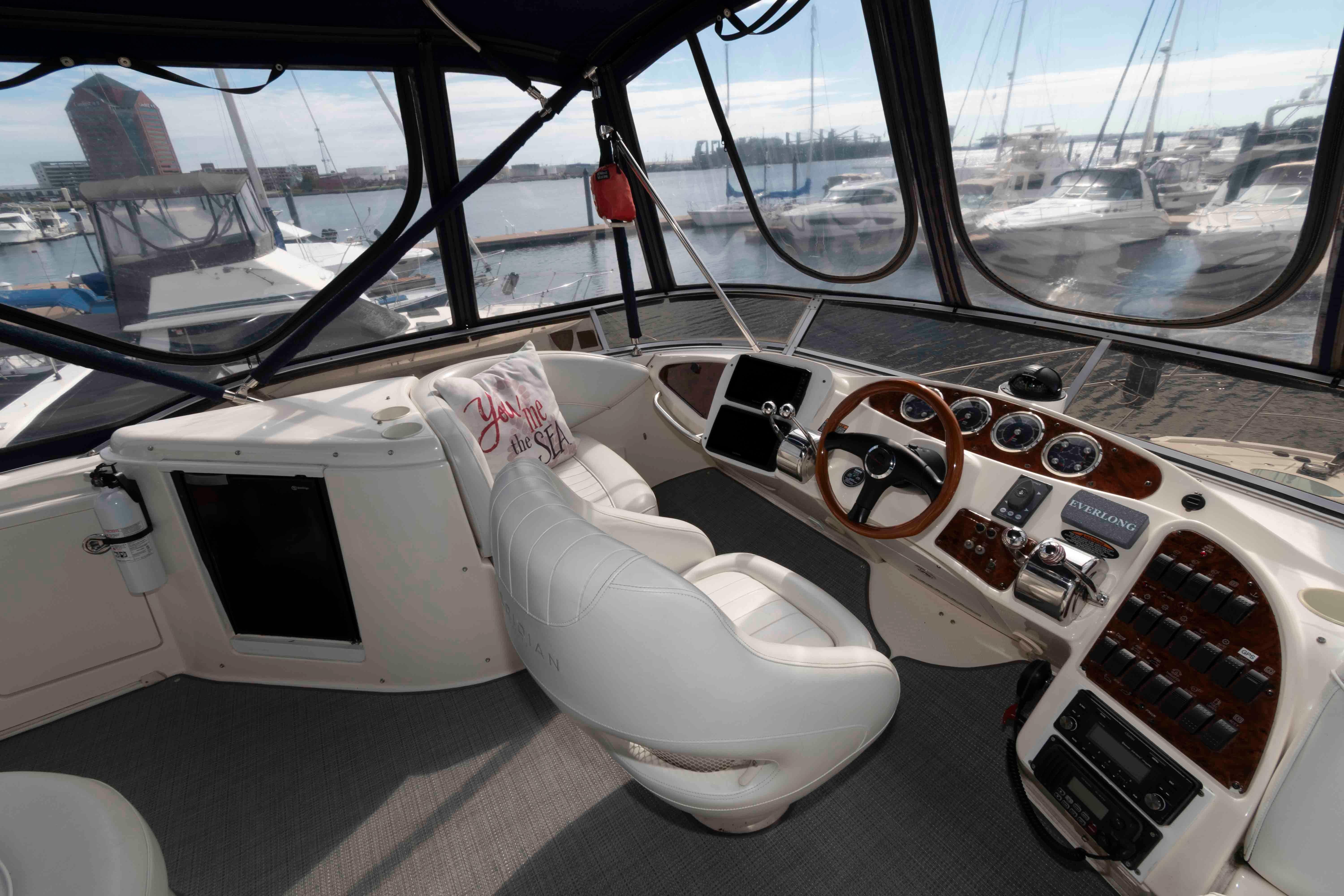 M 10418 TW Knot 10 Yacht Sales M 10418 TW Knot 10 Yacht Sales