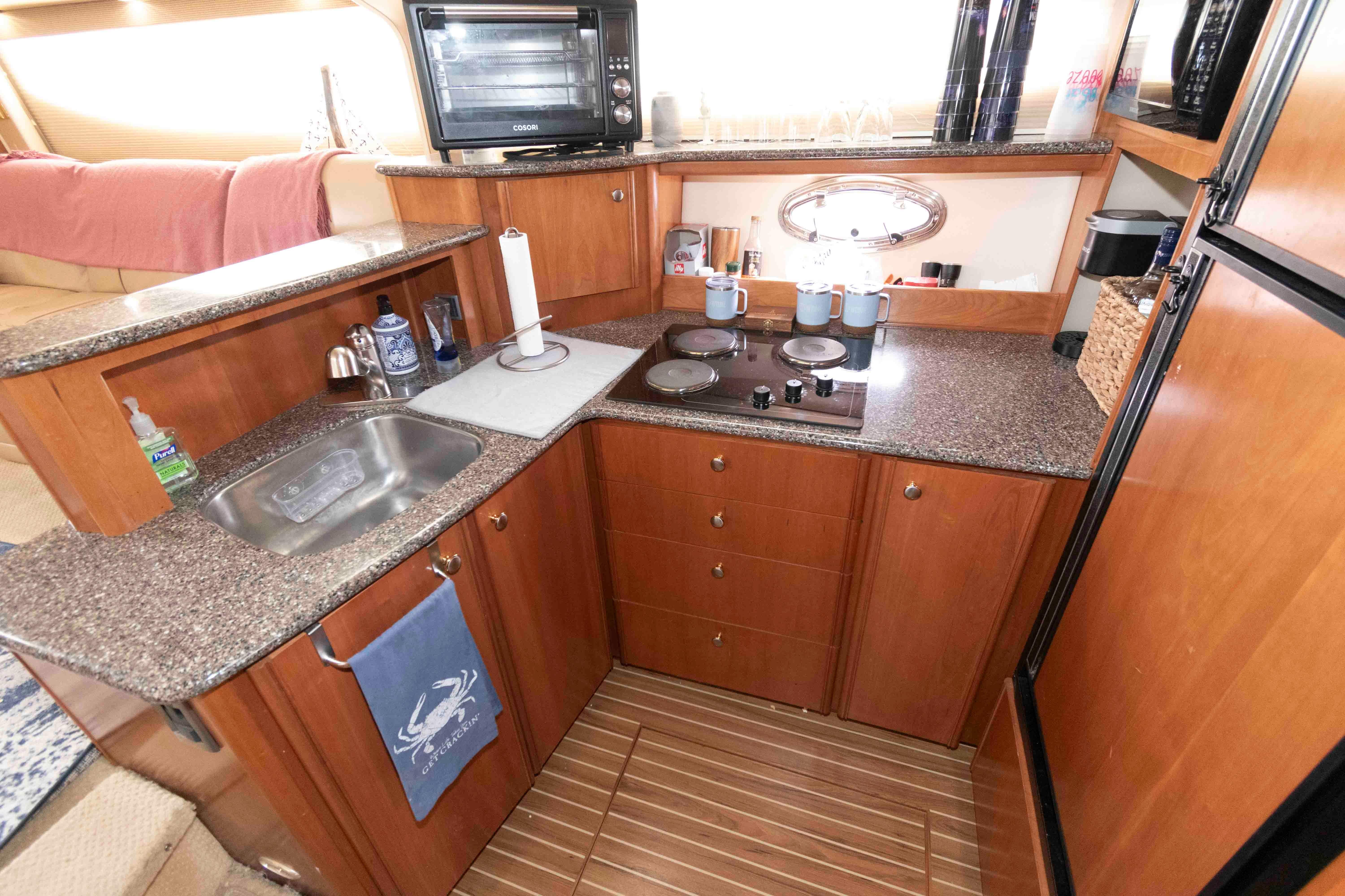 M 10418 TW Knot 10 Yacht Sales M 10418 TW Knot 10 Yacht Sales