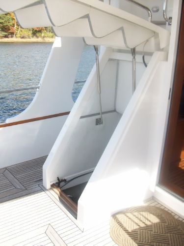 Cockpit Engine Room Access