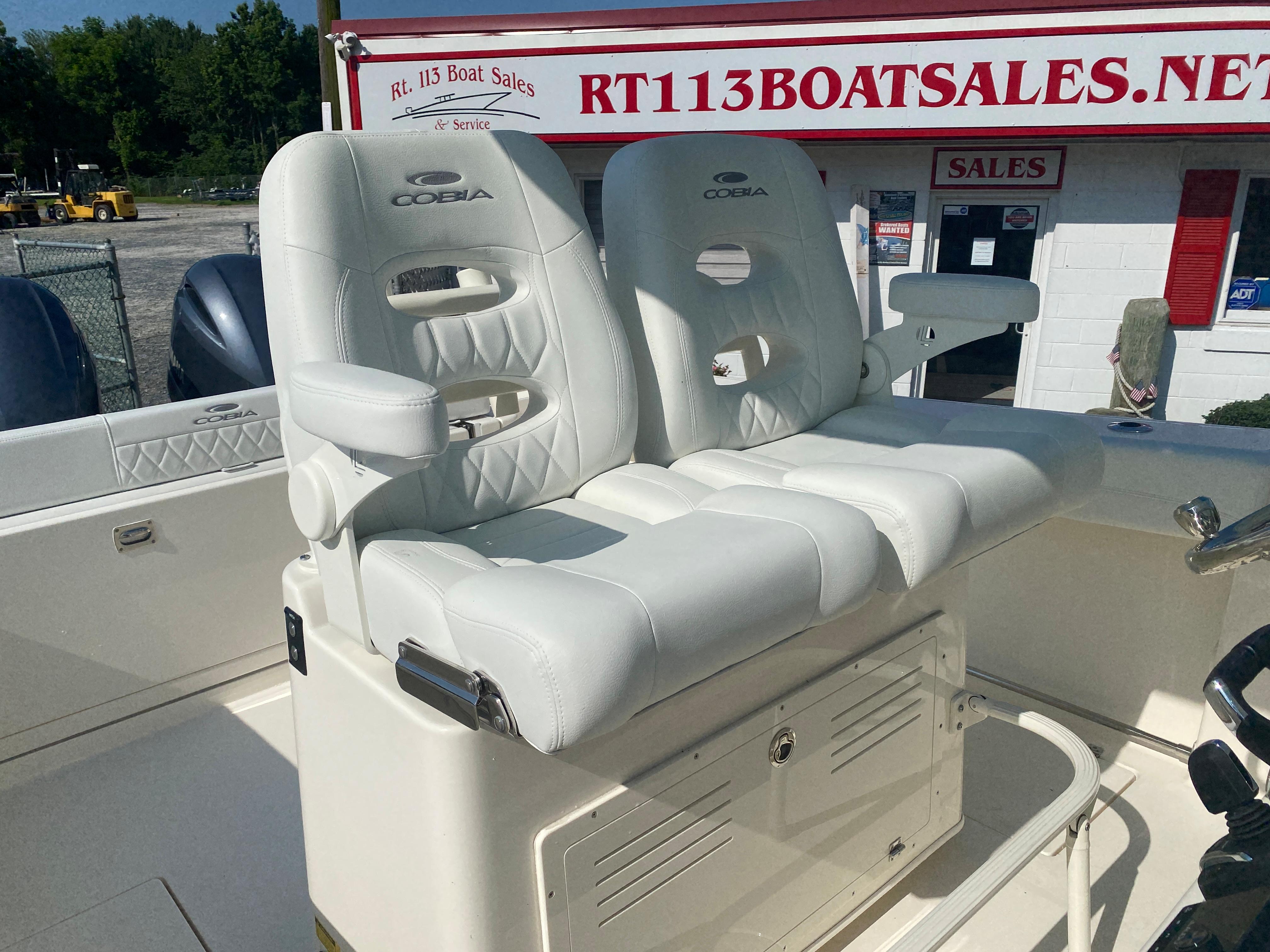 2024 Cobia 280 Center Console-11