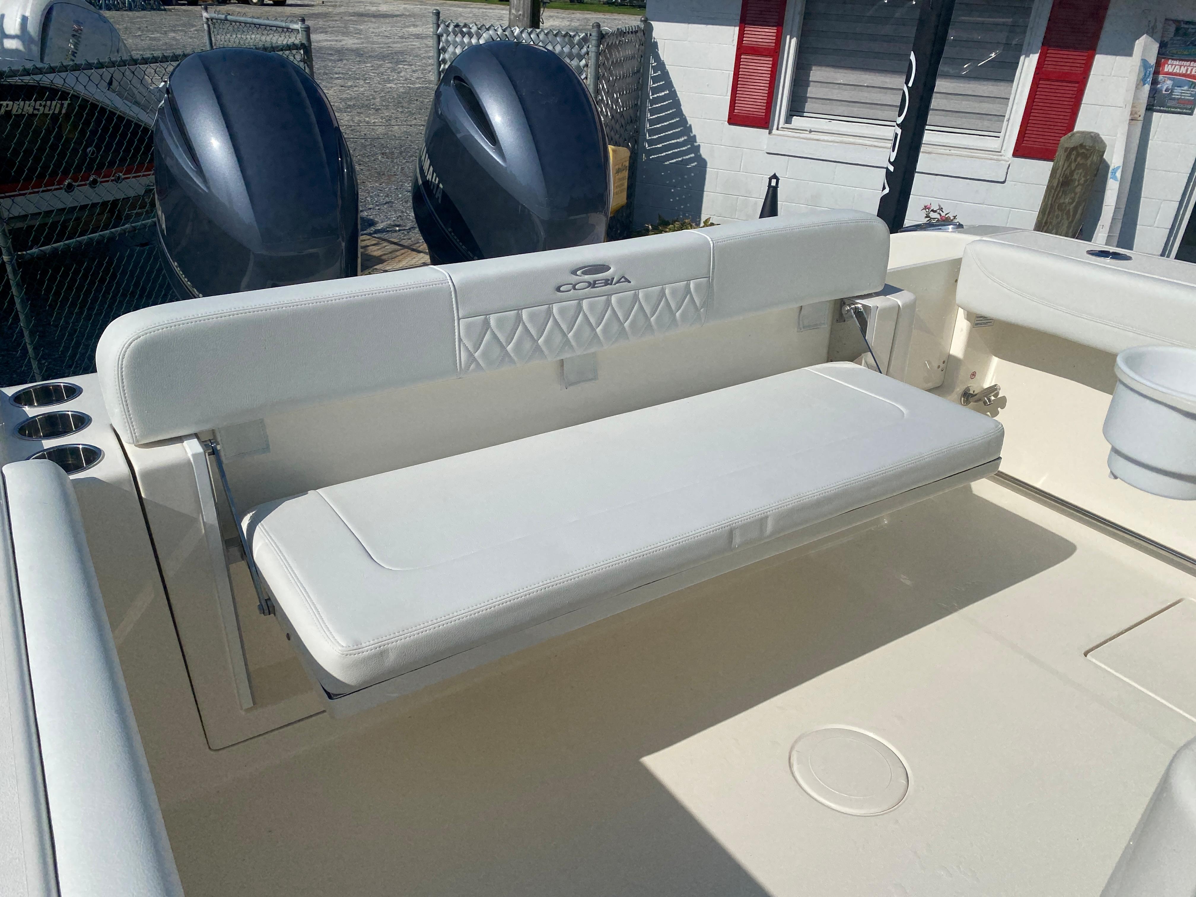 2024 Cobia 280 Center Console-44