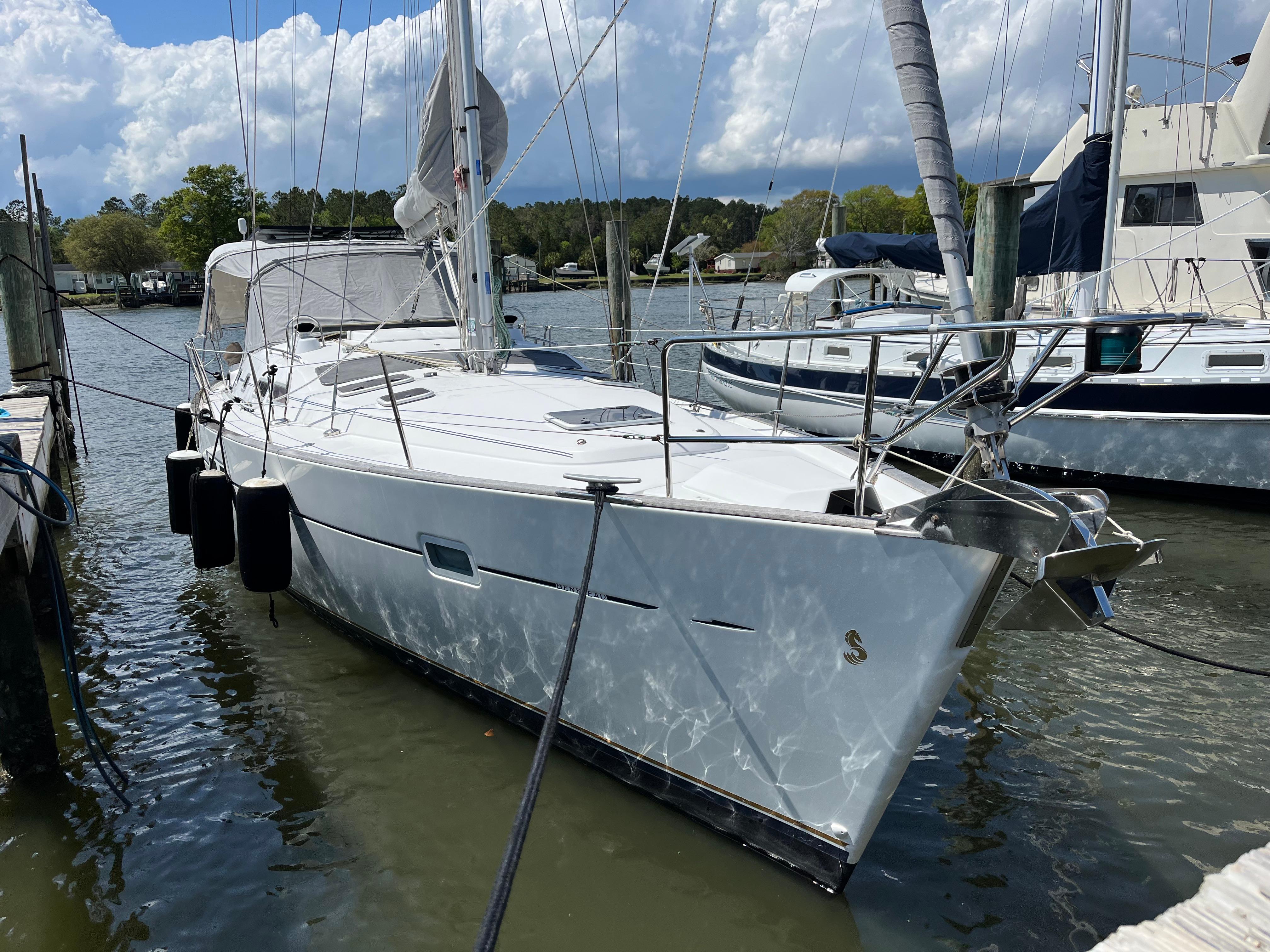 Yacht Photos Pics