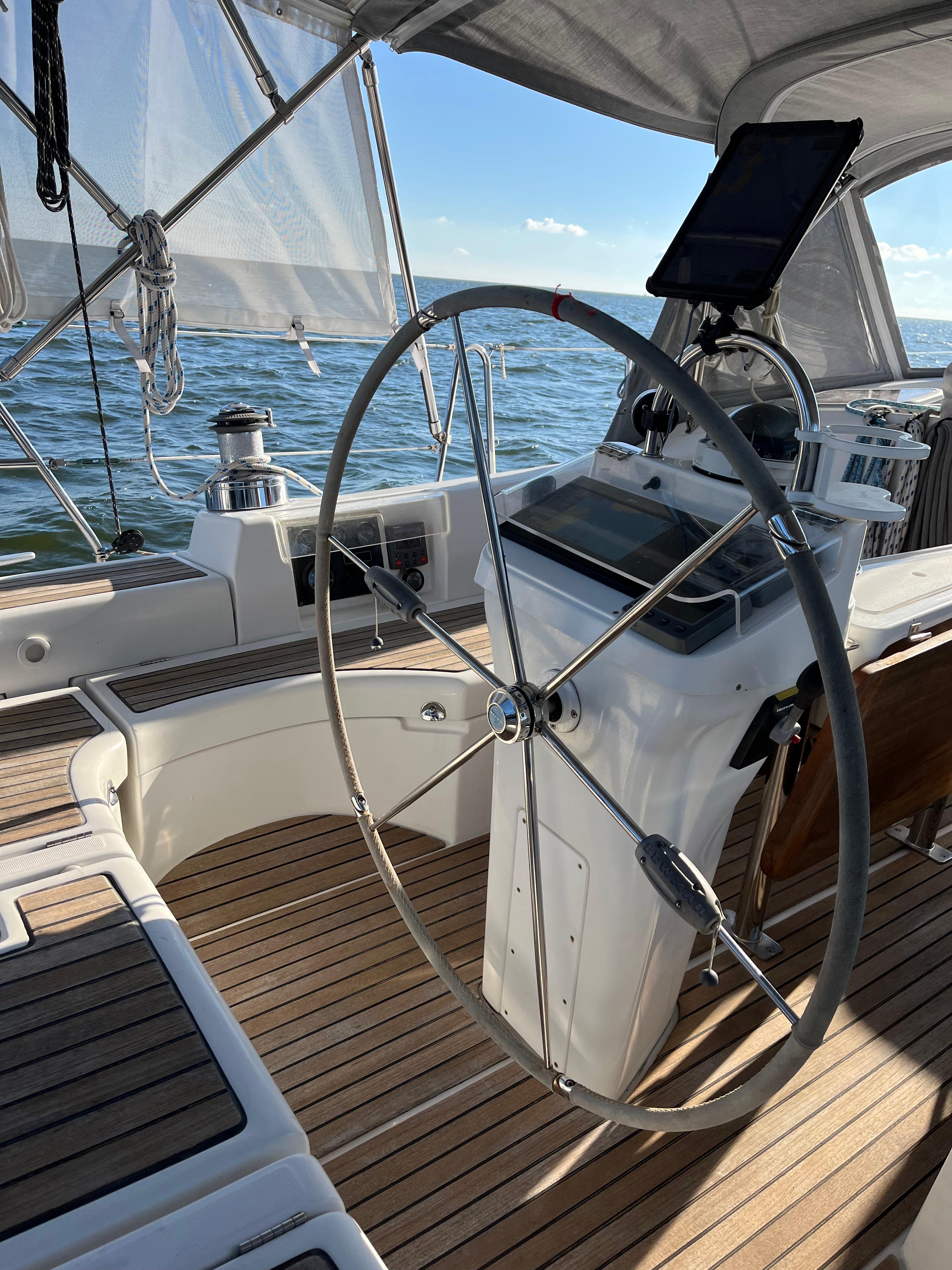 Yacht Photos Pics
