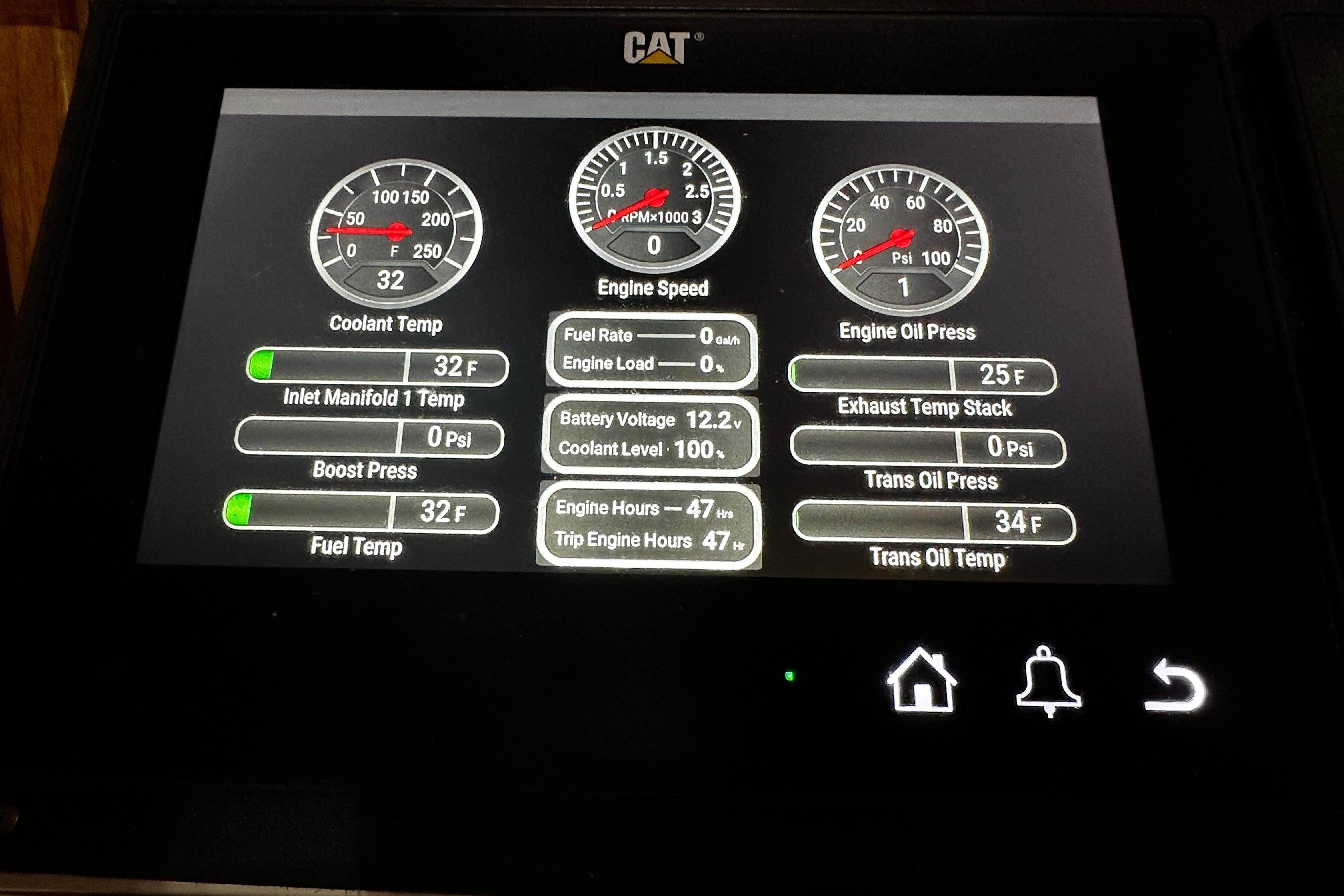Engine display of 1995 Grand Banks 38 Eastbay EX.