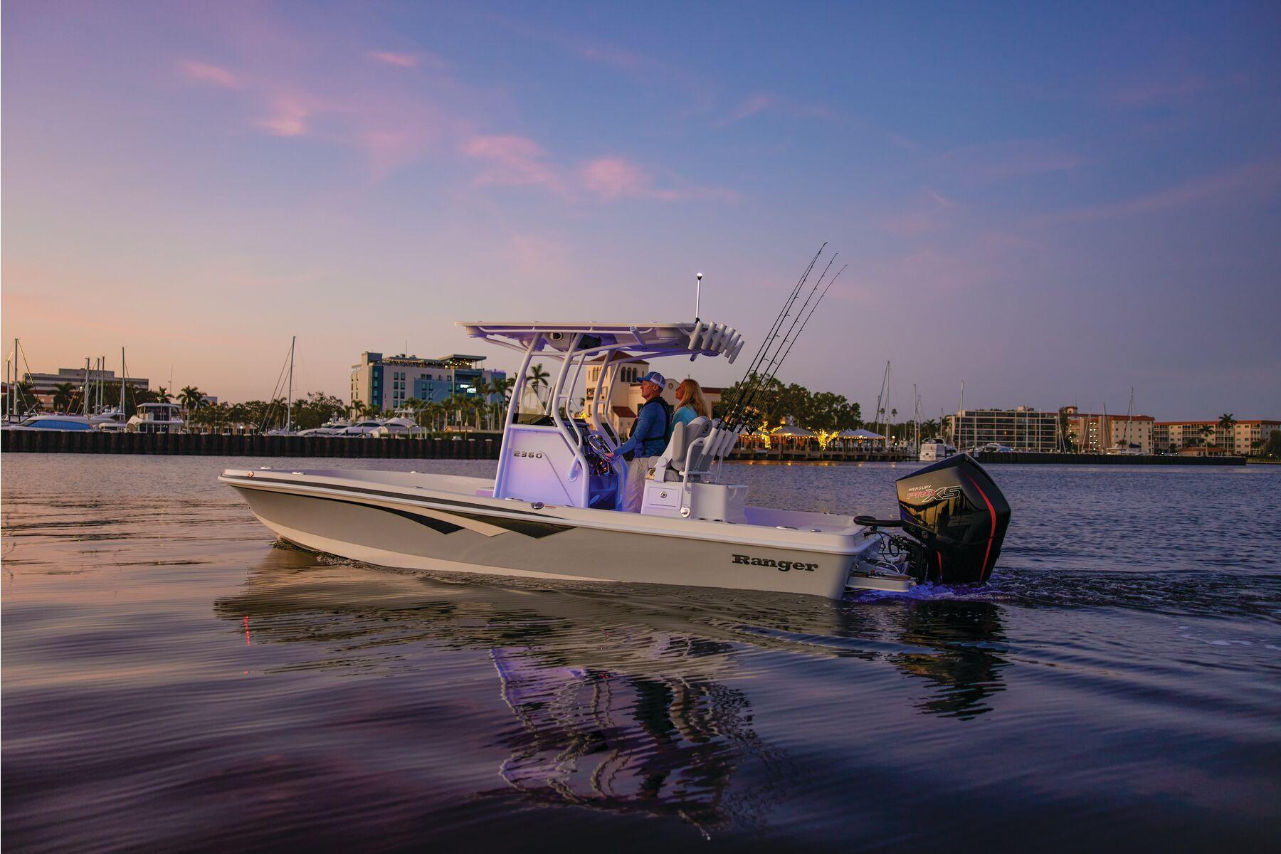 2024 Ranger 2360 Bay Gallery