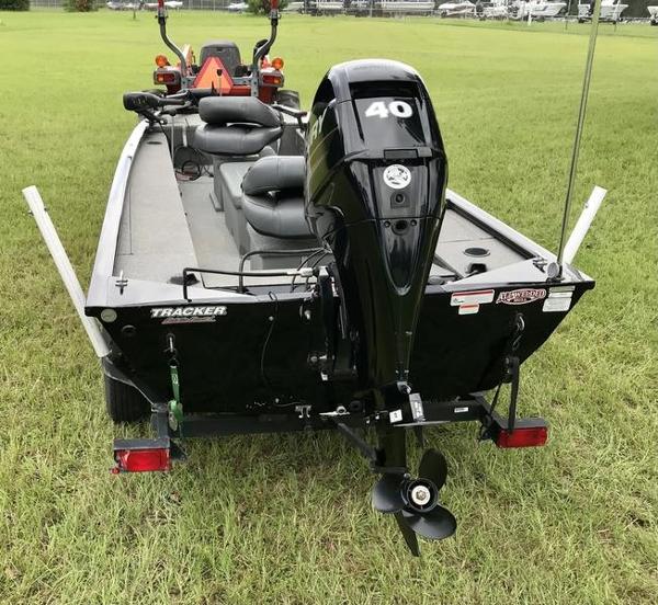 2019 Tracker Boats boat for sale, model of the boat is Panfish™ 16 & Image # 6 of 12
