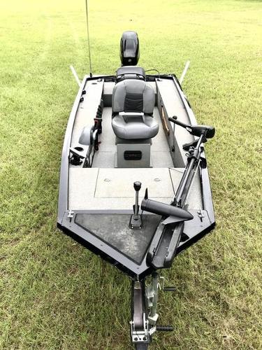 2019 Tracker Boats boat for sale, model of the boat is Panfish™ 16 & Image # 7 of 12