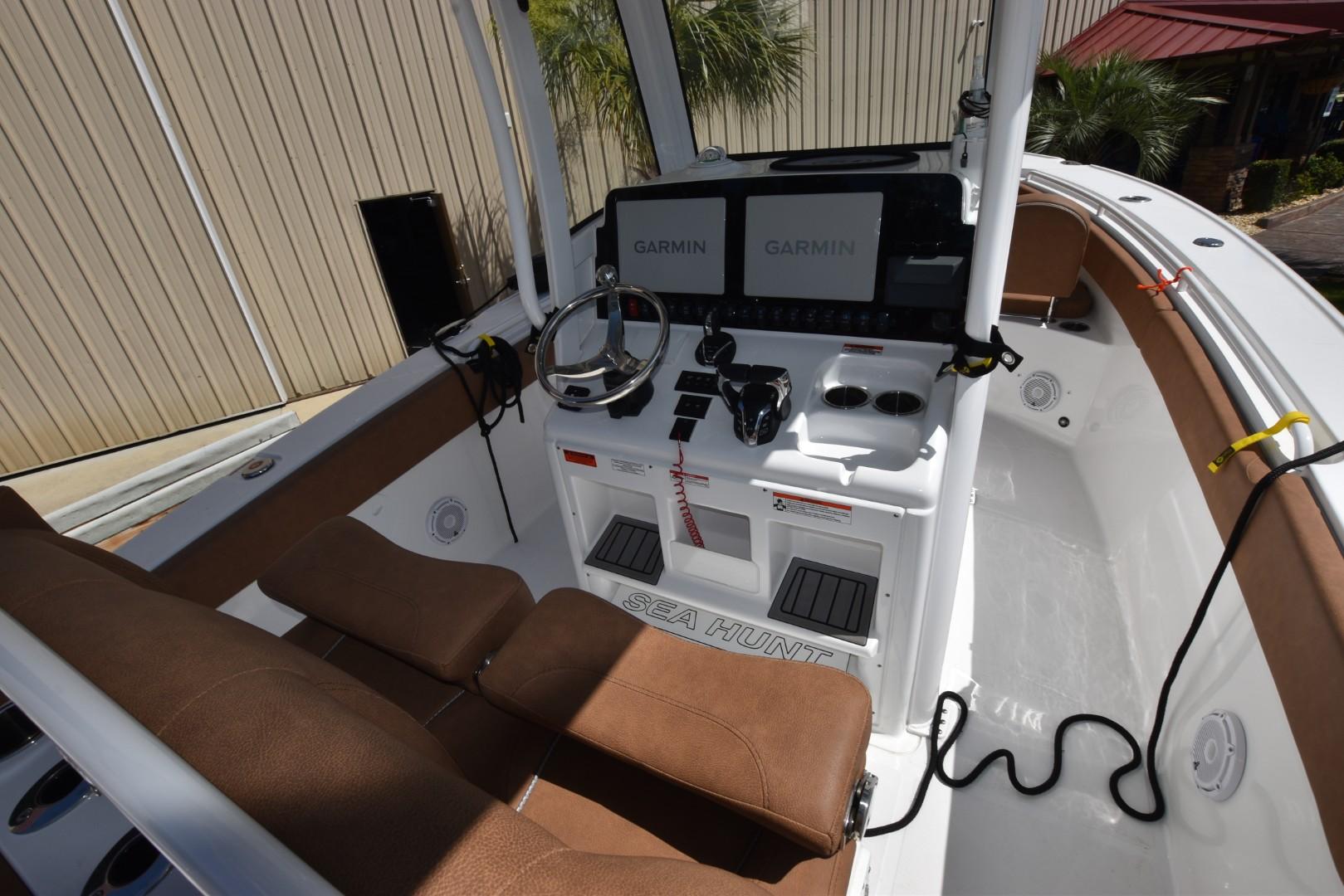 2024-sea-hunt-ultra-275-se-power-9857034-20250630091816952-1