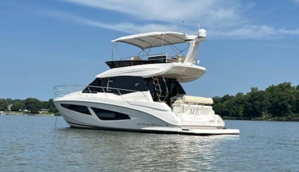 2021 Regal 42 Fly