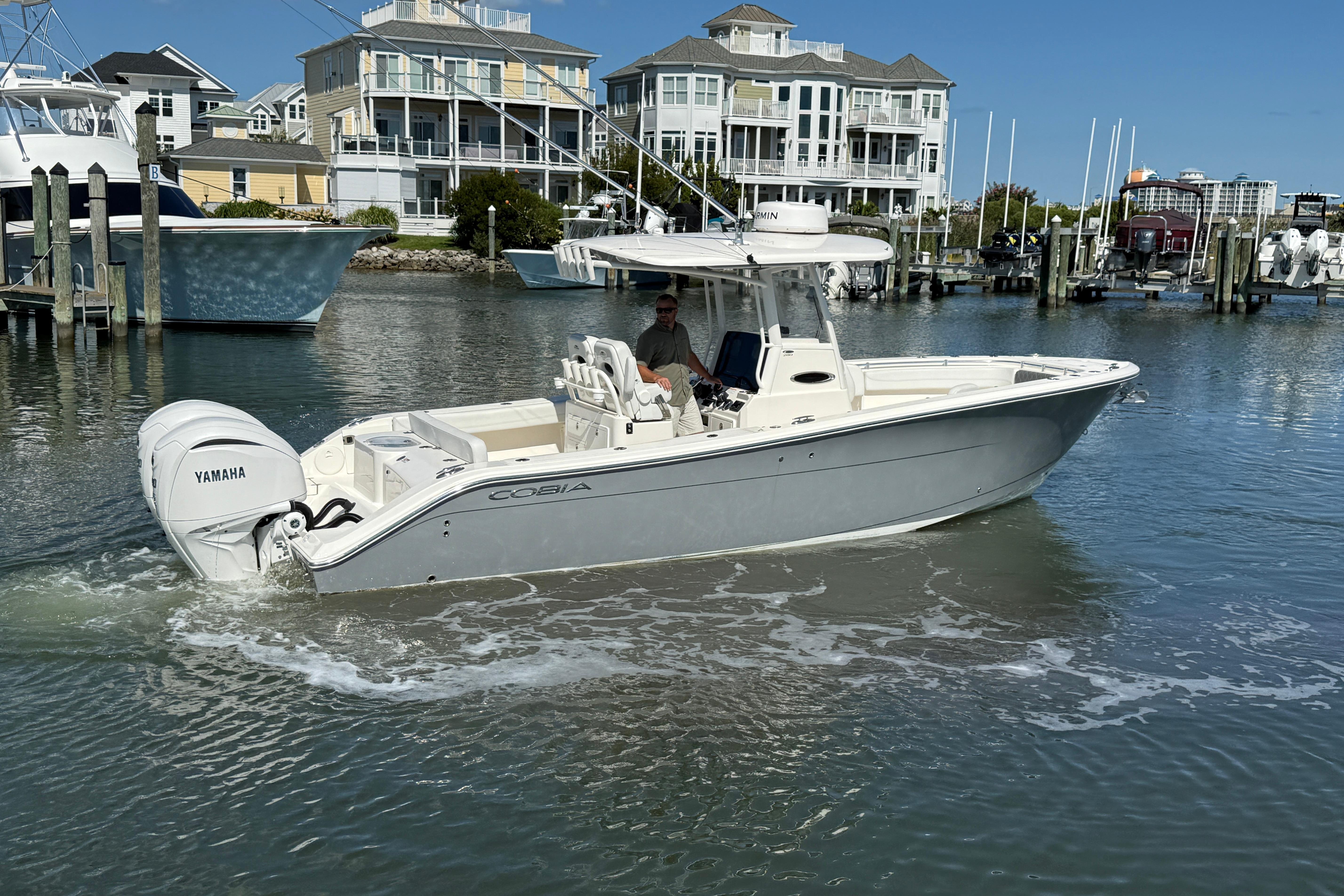 2023 Cobia 280 Center Console-9