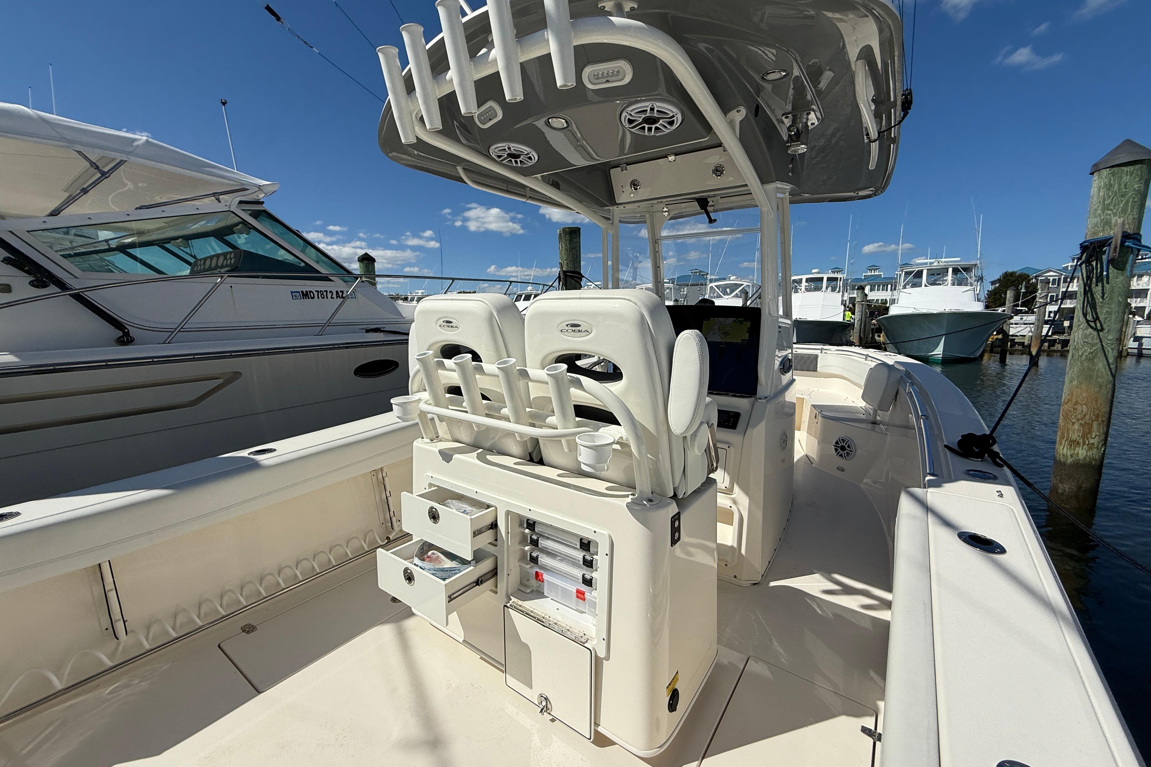 2023 Cobia 280 Center Console-15
