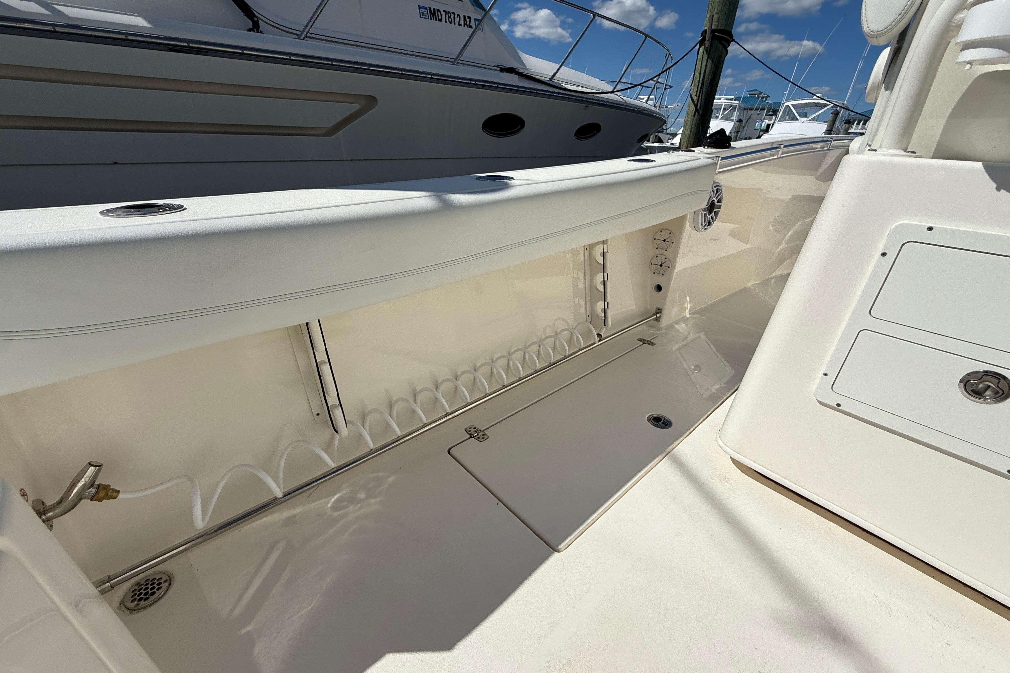 2023 Cobia 280 Center Console-16