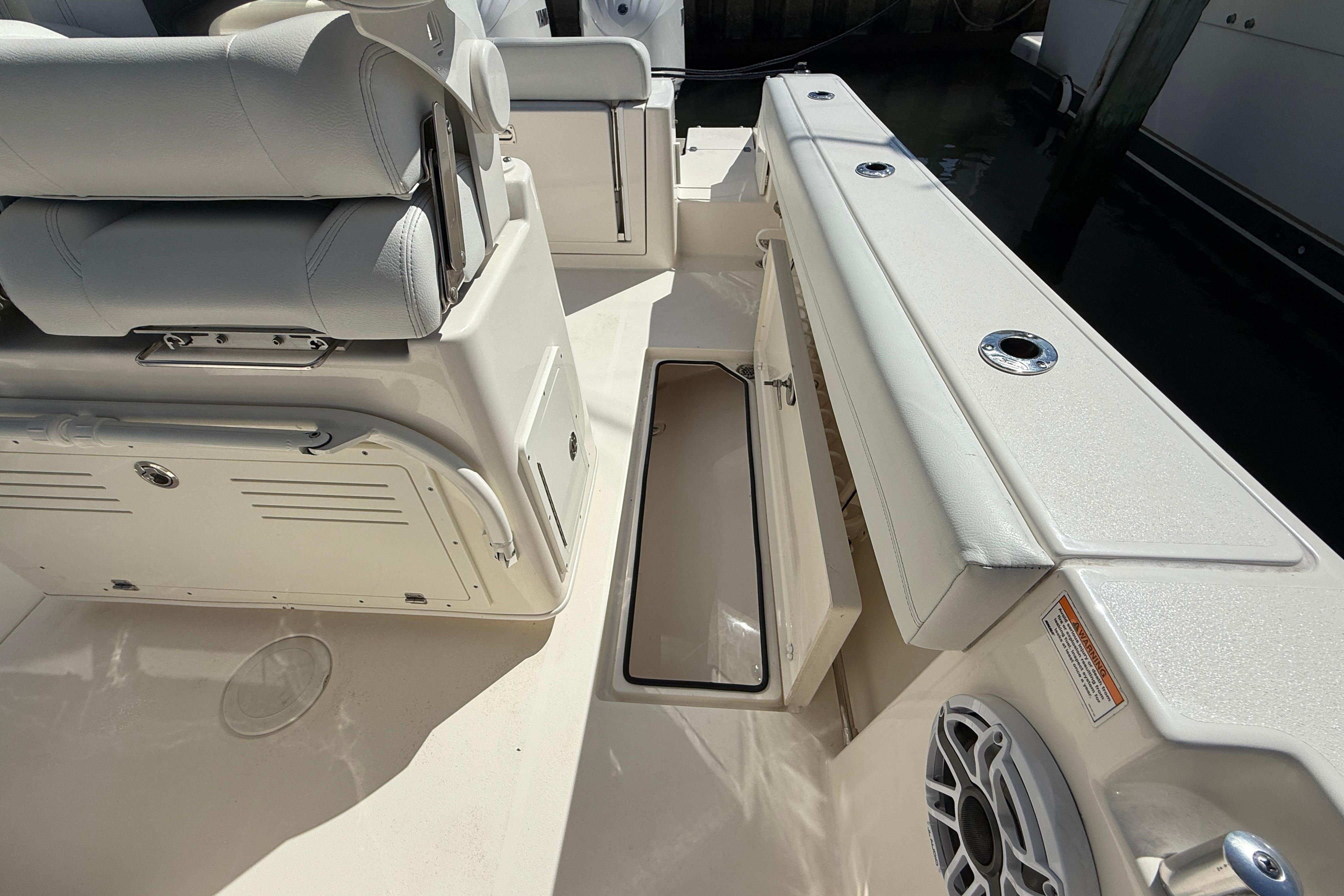 2023 Cobia 280 Center Console-28