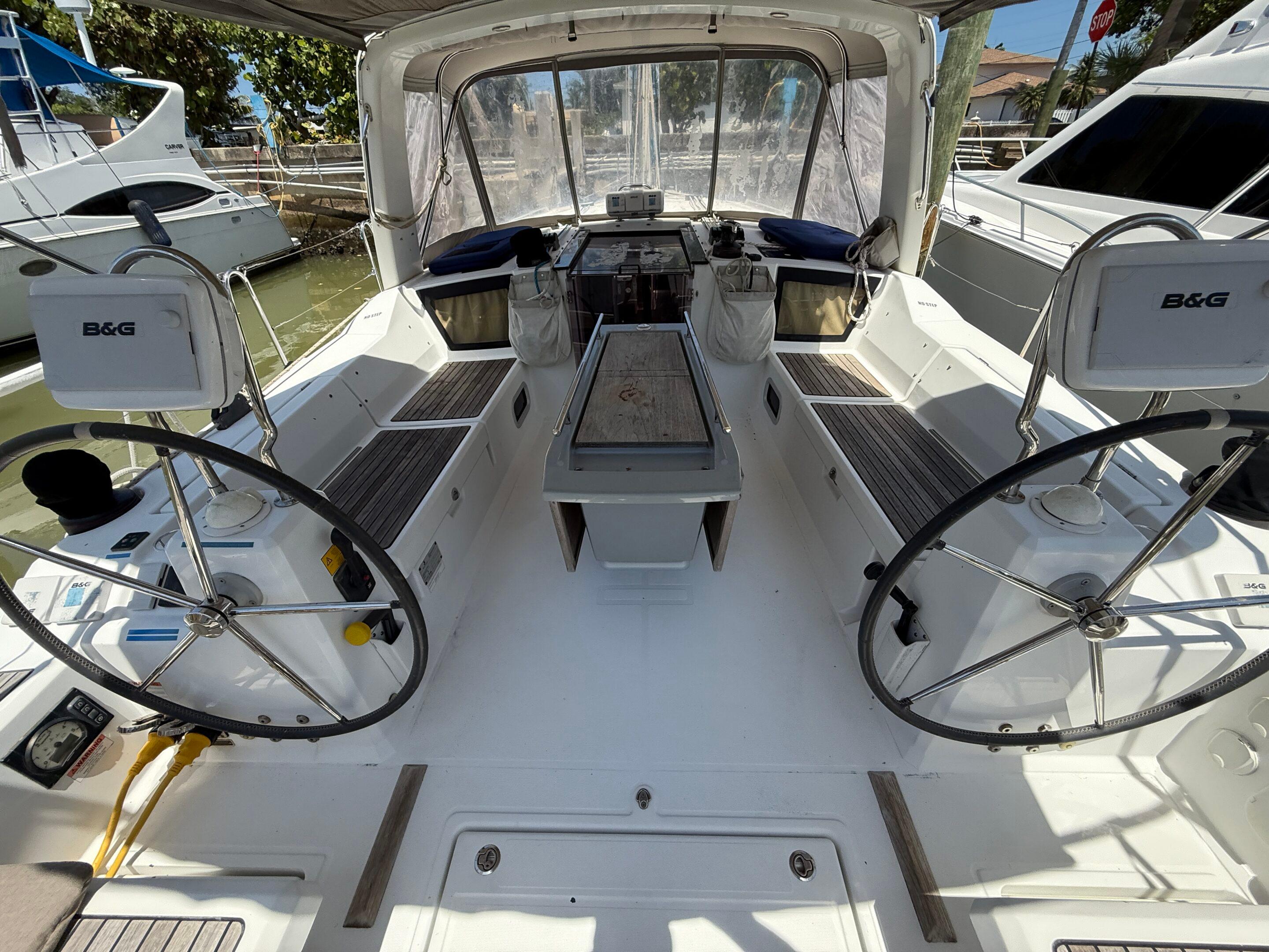 Yacht Photos Pics