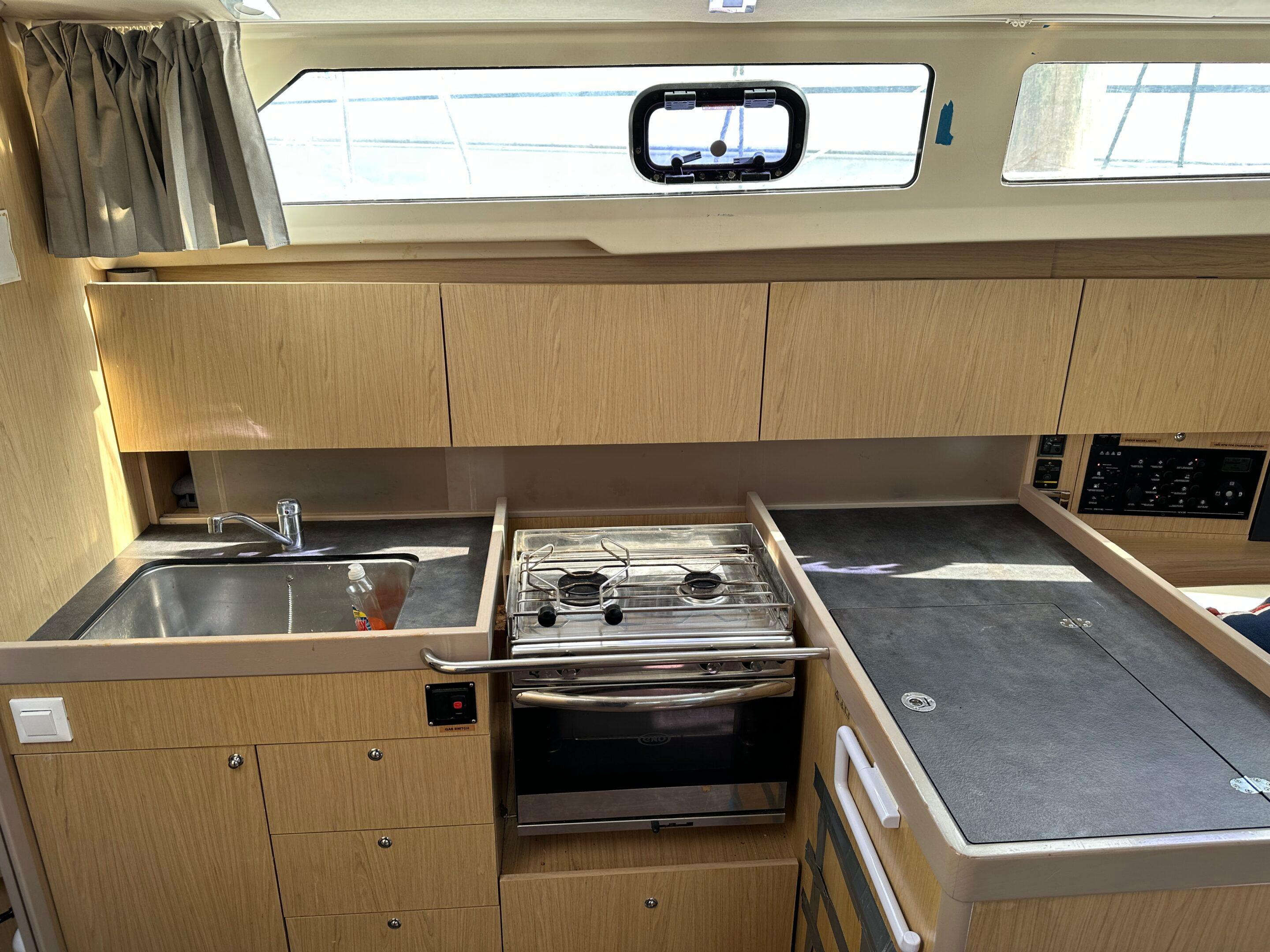 Yacht Photos Pics