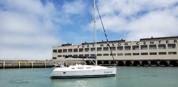 2004 Hunter 33