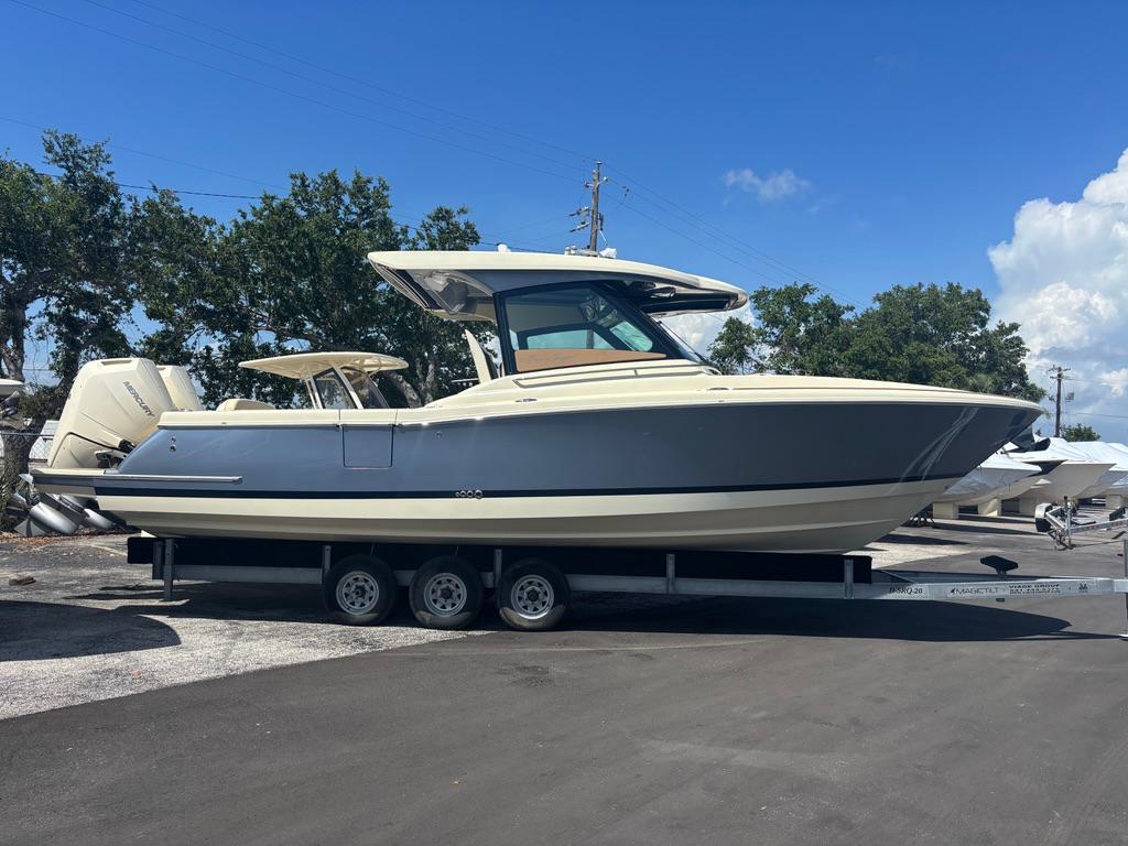 2025 Chris-Craft Calypso 32