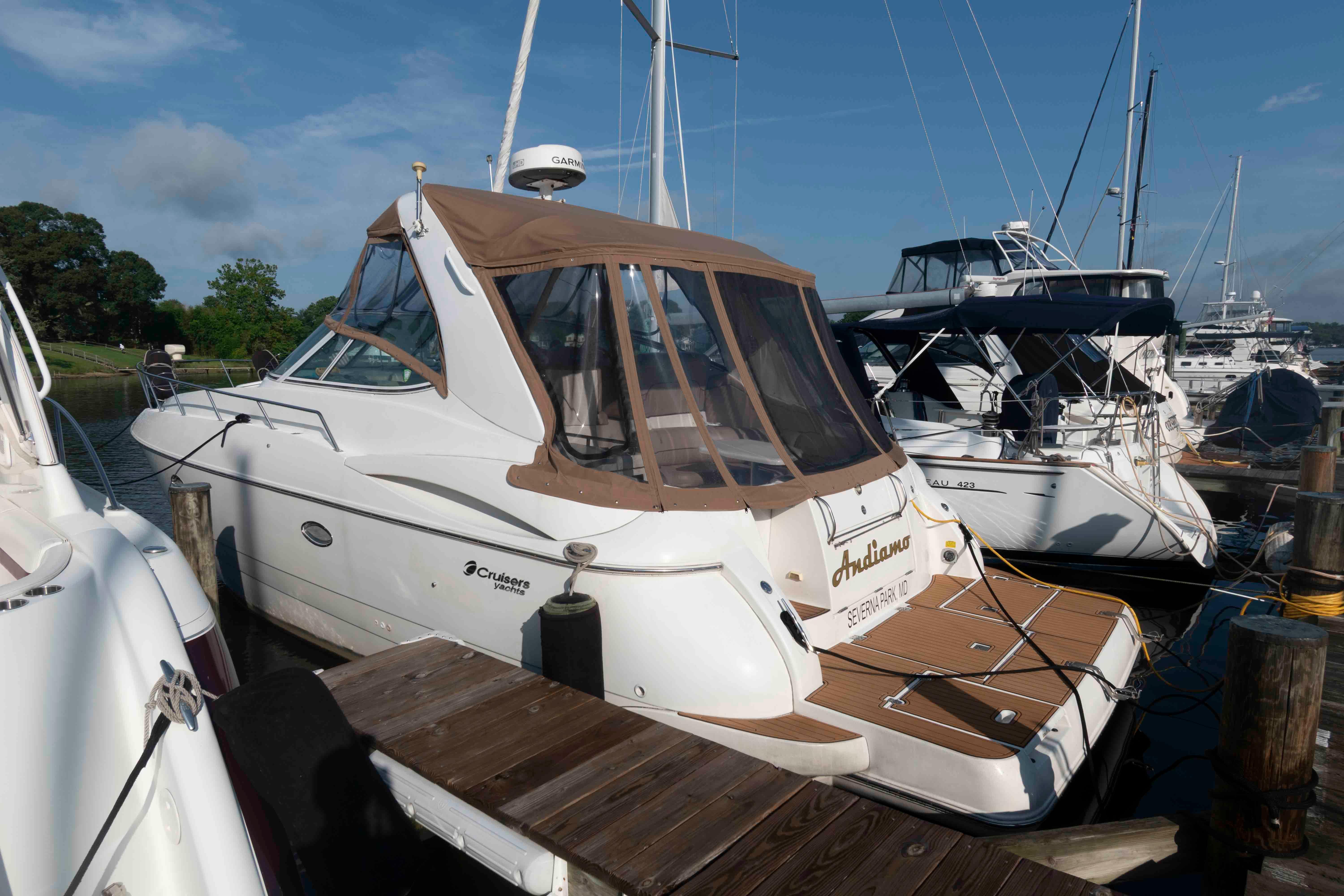 2001-cruisers-yachts-3672-express-power-9867068-20250717172331894-1
