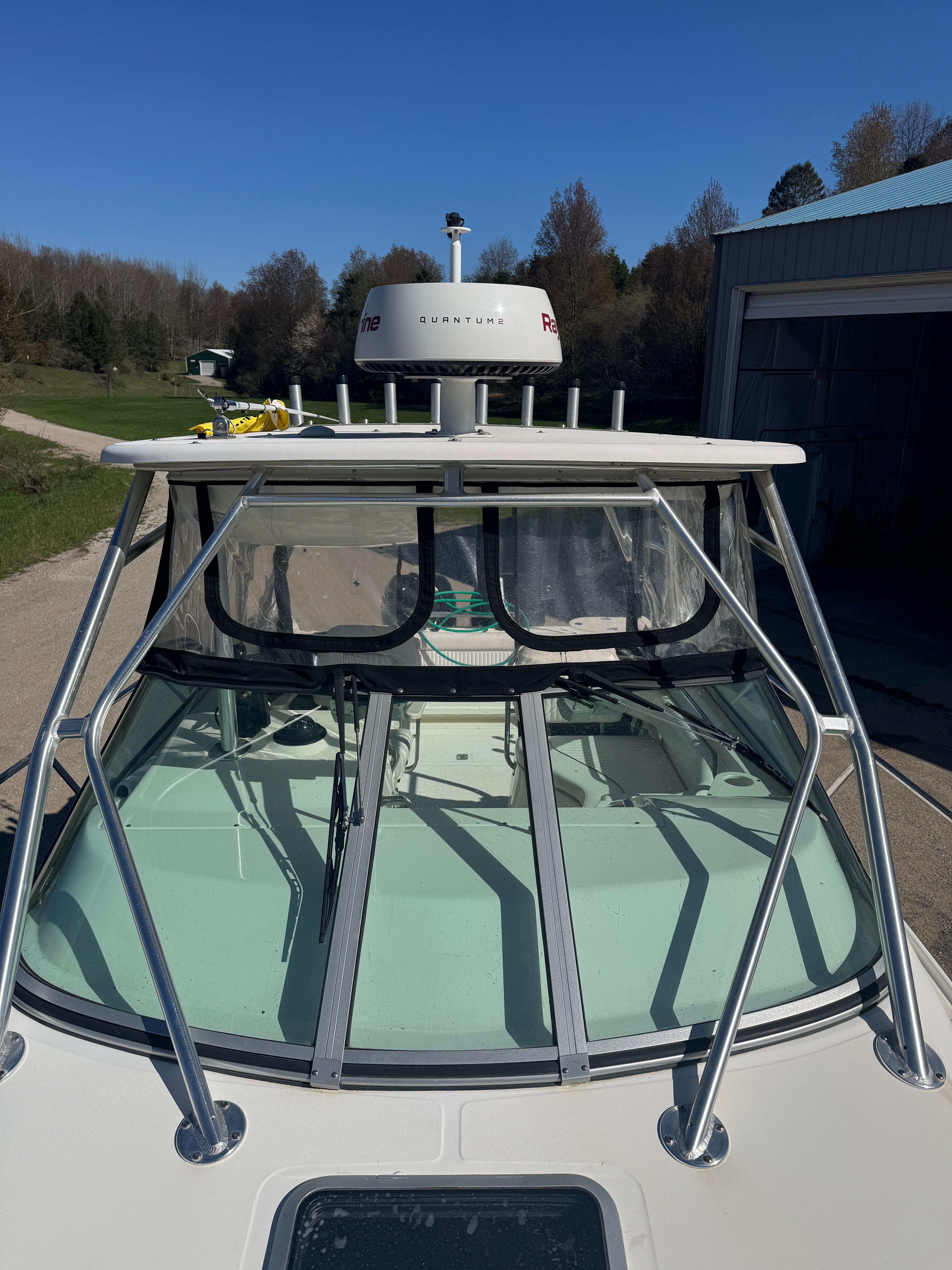 2004-boston-whaler-275-conquest-power-9787072-20250508083154910-1_XLARGE