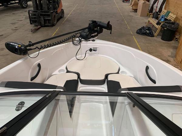 2020 Tahoe boat for sale, model of the boat is 450 TF & Image # 13 of 19